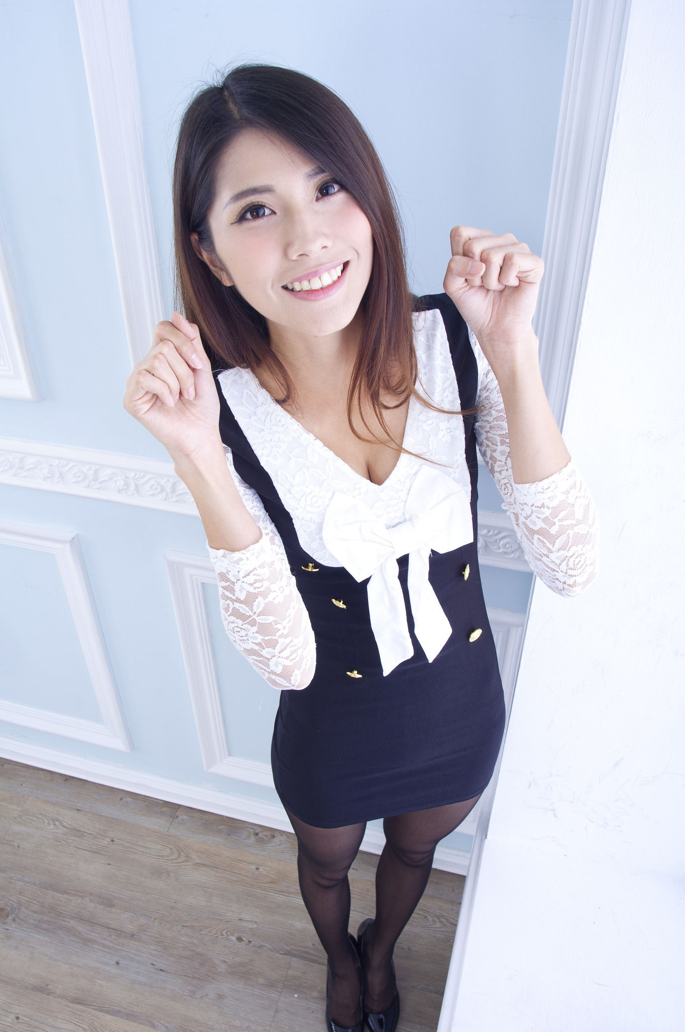 [台湾嫩模] Joanna林沐沐 - 棚拍黑丝长腿_第4张