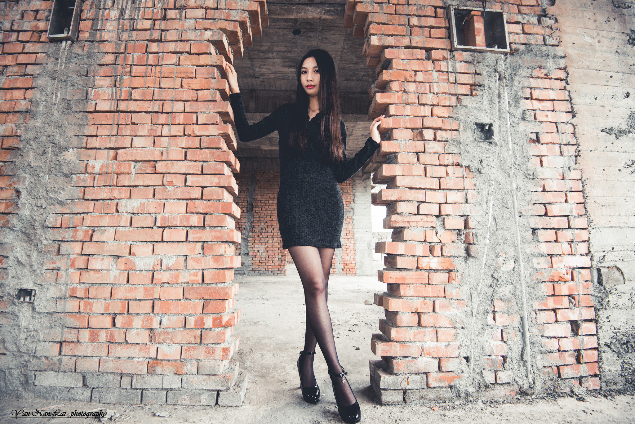 [台湾嫩模] Jenny《黑丝外拍》_第2张