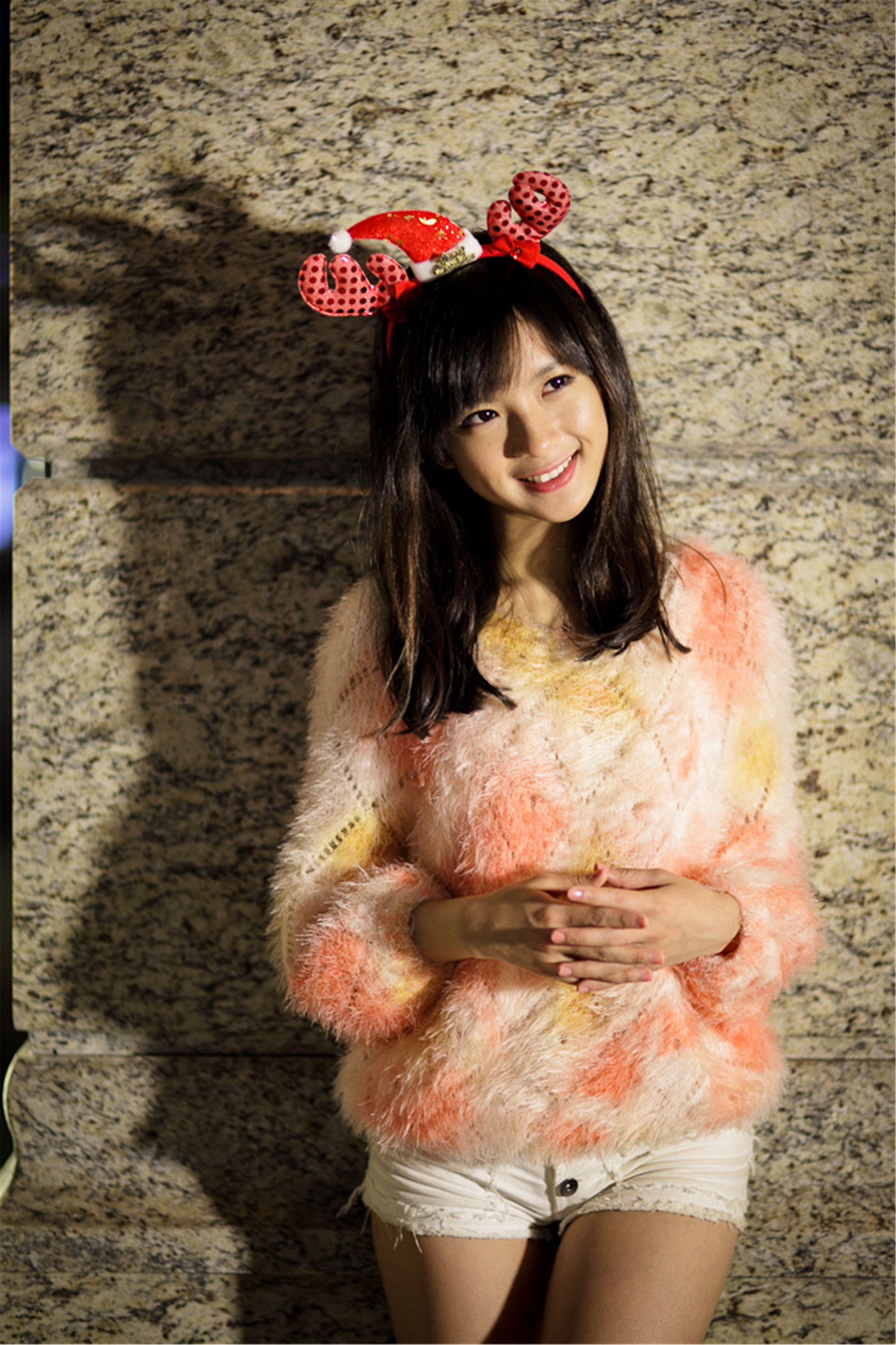 [台湾正妹] 虞成敬(小敬)《信義商區圣诞节夜拍》_第2张