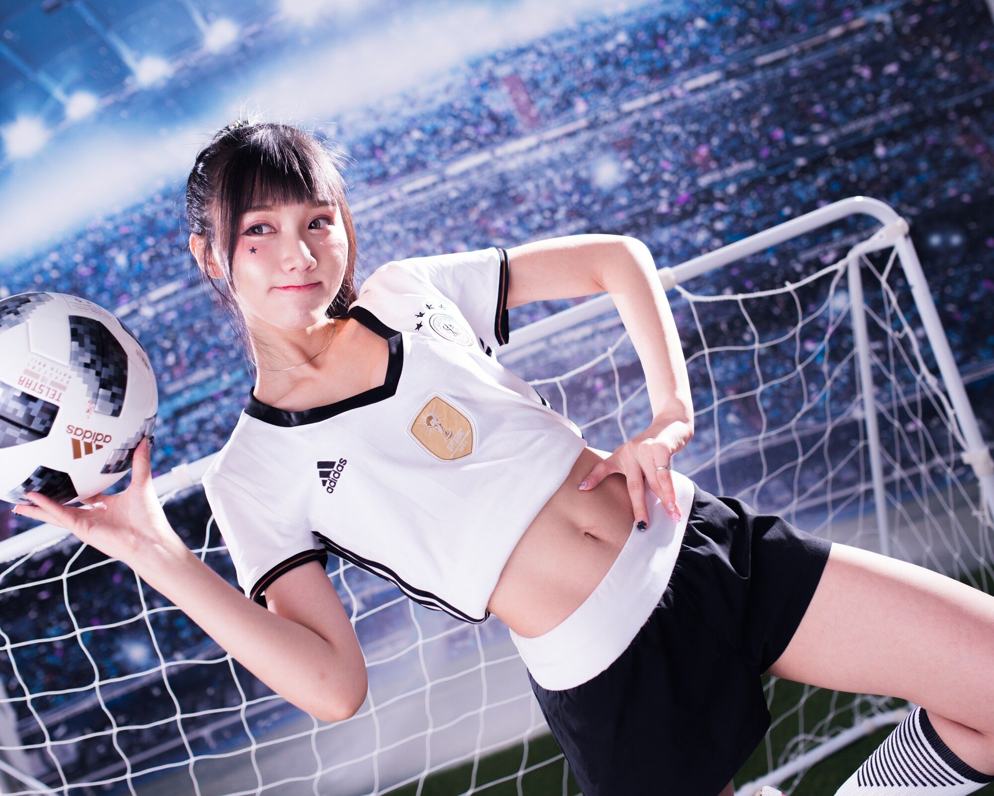 [台湾女神] 乔乔儿Sylvia《琴棚足球宝贝》_第4张