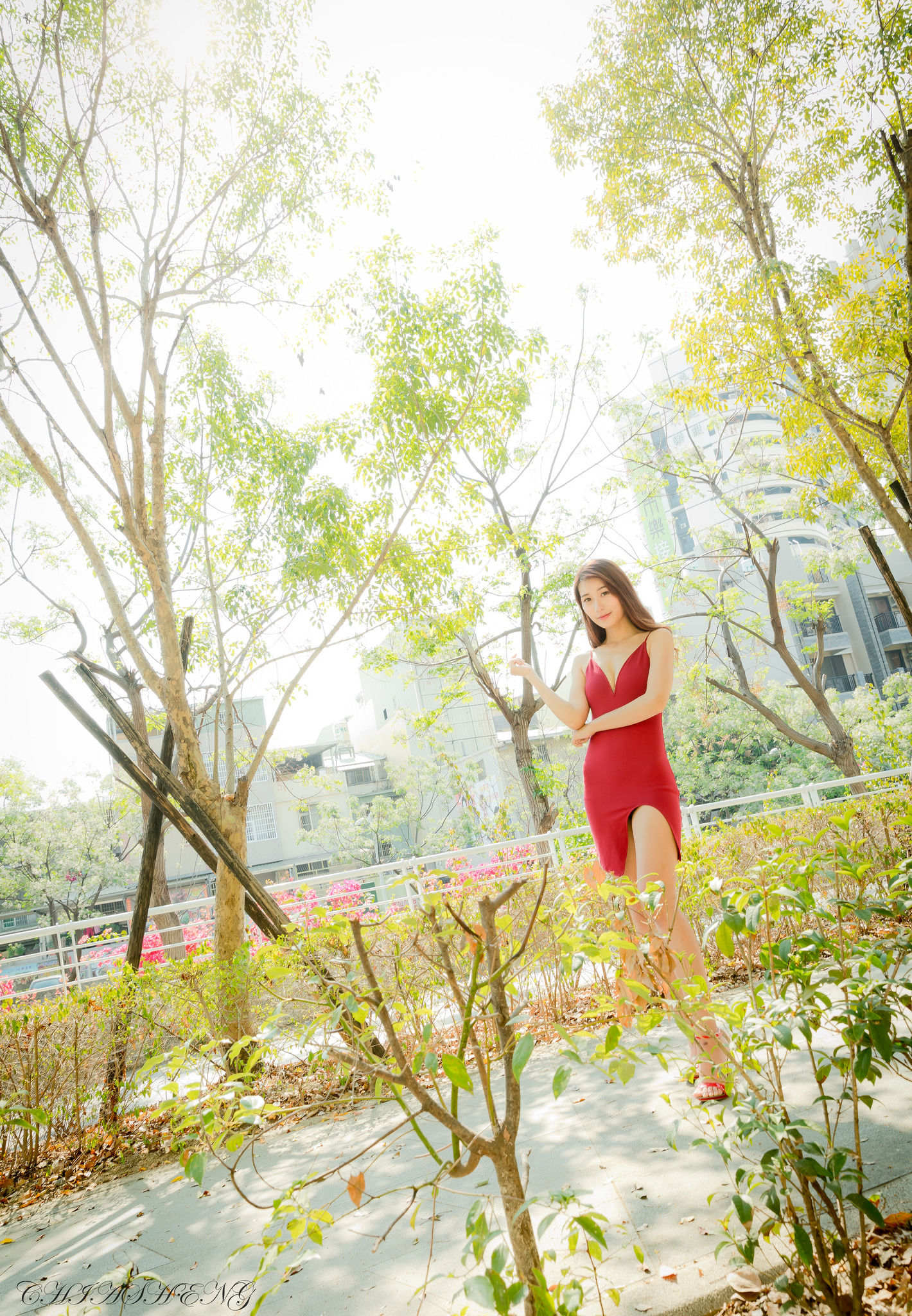 [台湾女神] 小雨 - 性感時裝外拍_第1张