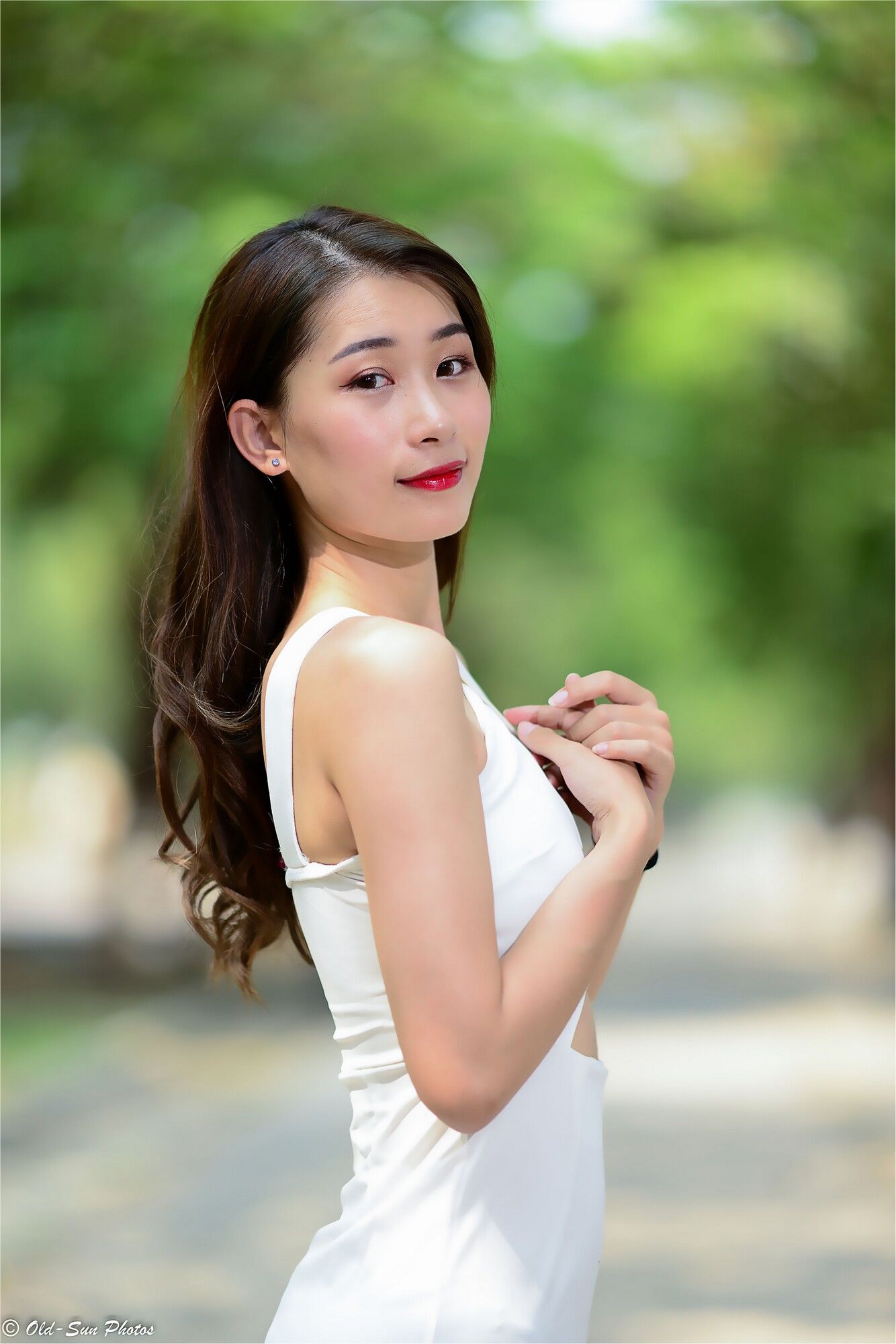 [台湾正妹] 小雨《左營植物園》 性感外拍_第3张