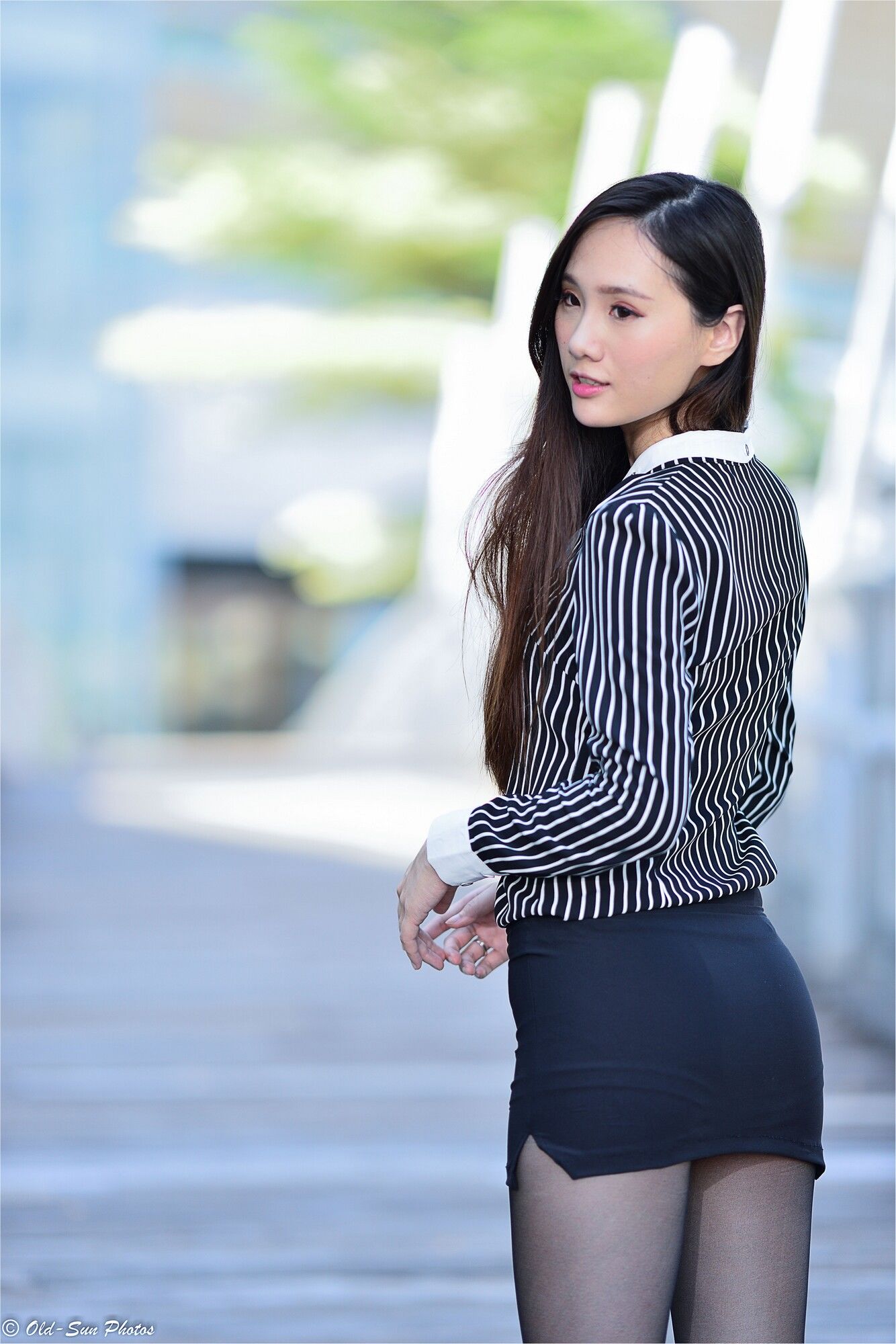 [台湾正妹] 张小米 - 黑丝OL女郎外拍_第3张