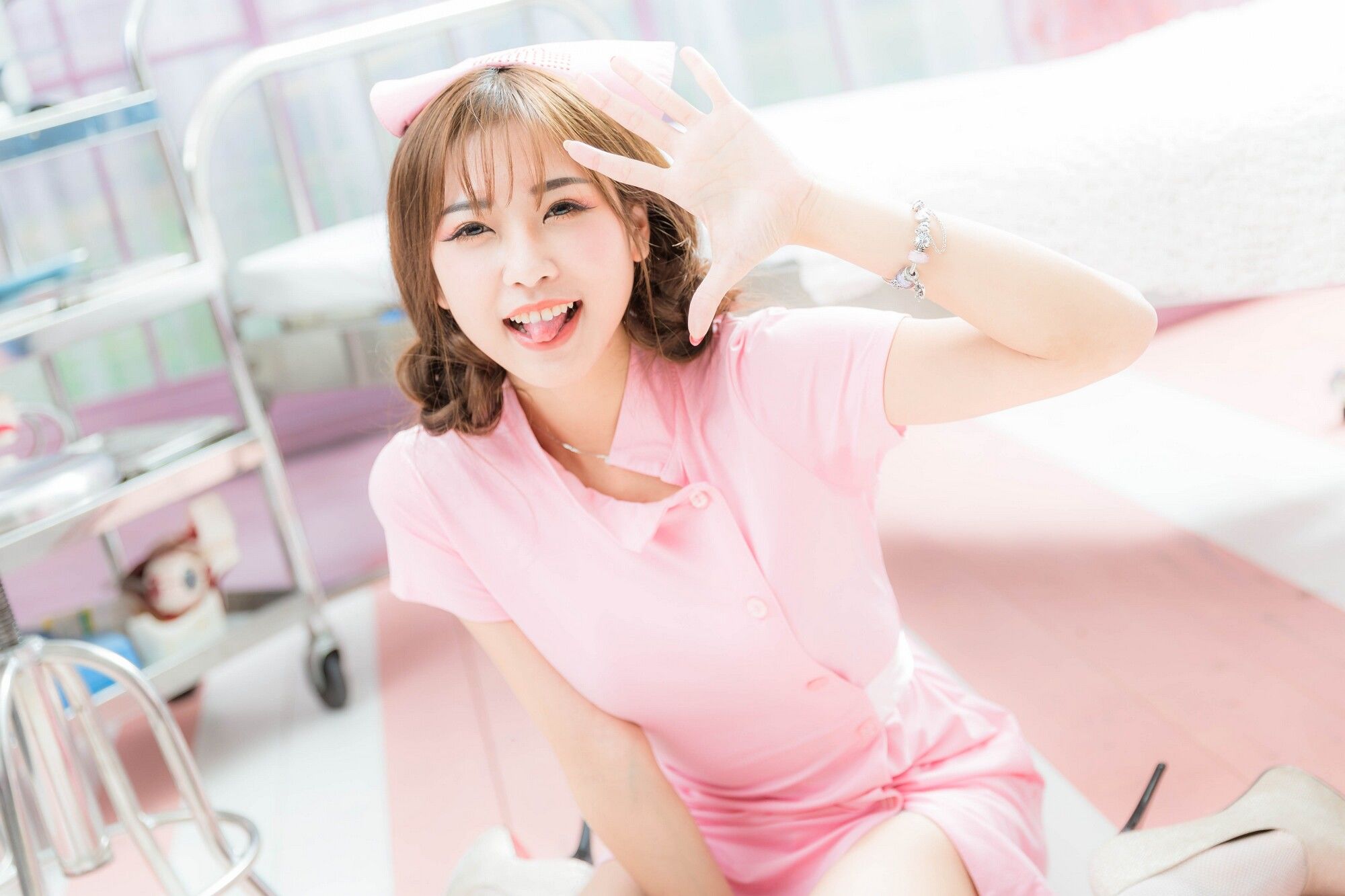 [台湾女神] 卡卡儿《護士&聖誕風》_第1张