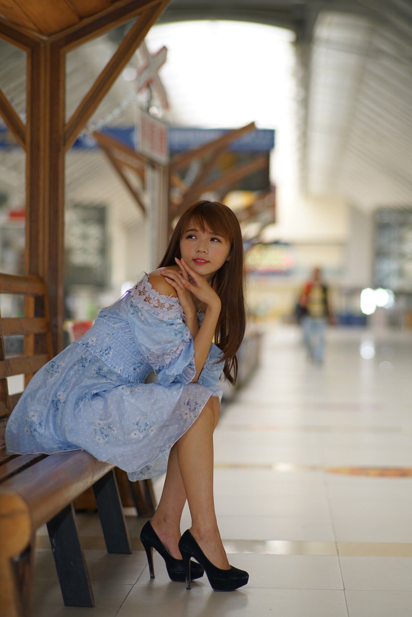 [台湾正妹] 苏郁媛《烏日高鐵～连衣裙街拍》_第3张