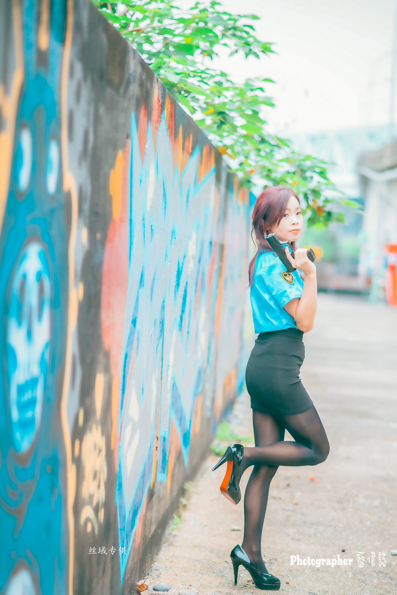 [台湾正妹]  賴筱菁 中彰橋下-(女警黑丝）_第5张