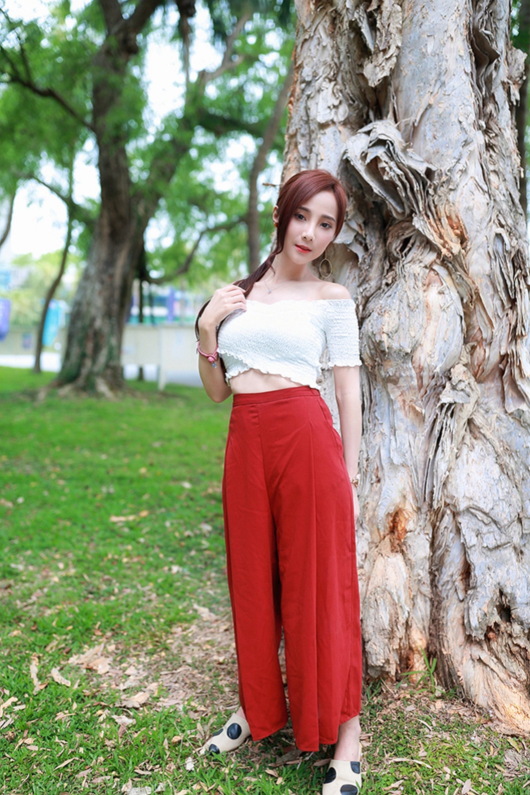 [台湾正妹]  雨玄 台大外拍_第4张