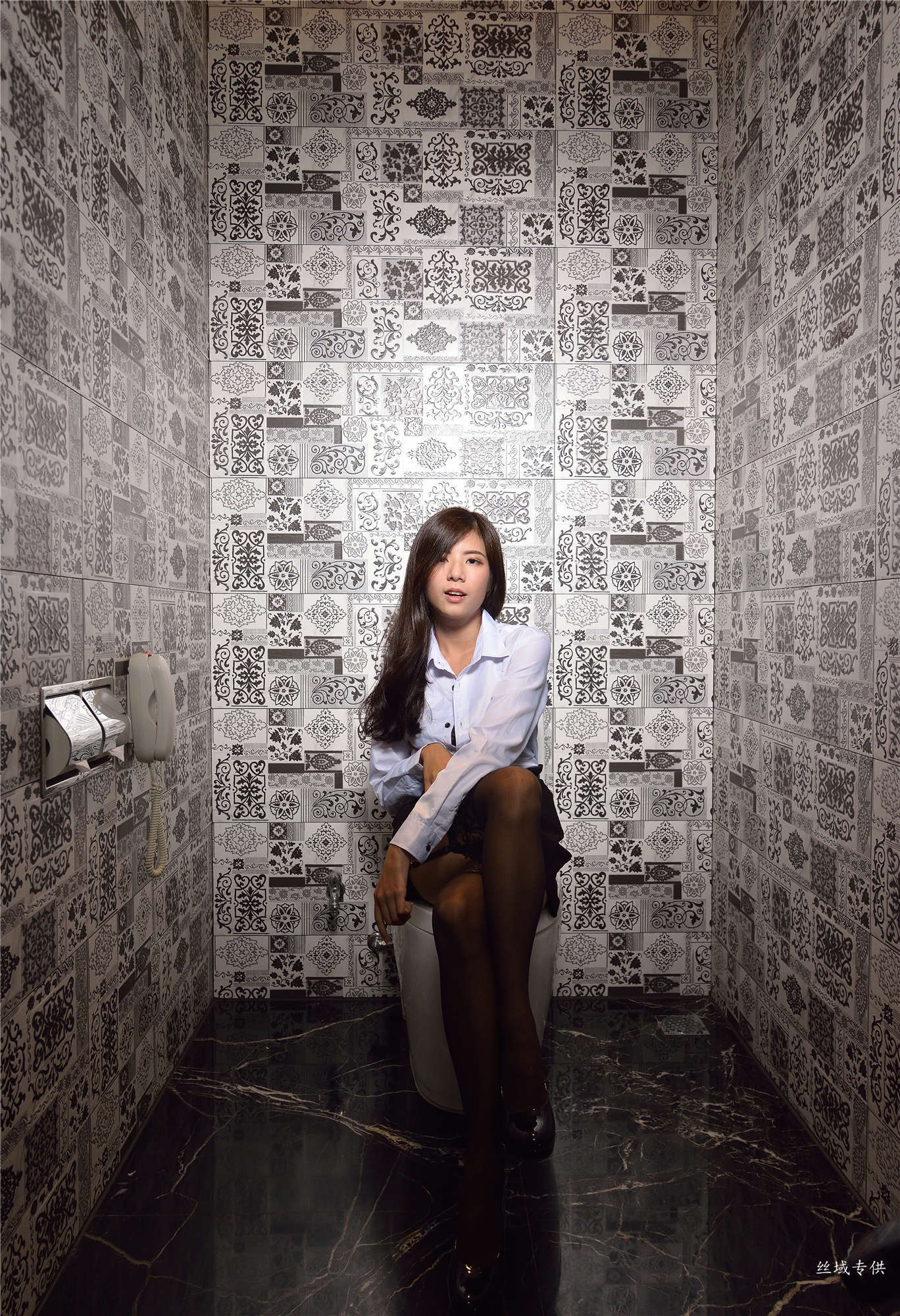 [台湾正妹] 方唯真 性感.芭蕾城市渡假旅店 黑丝OL_第4张