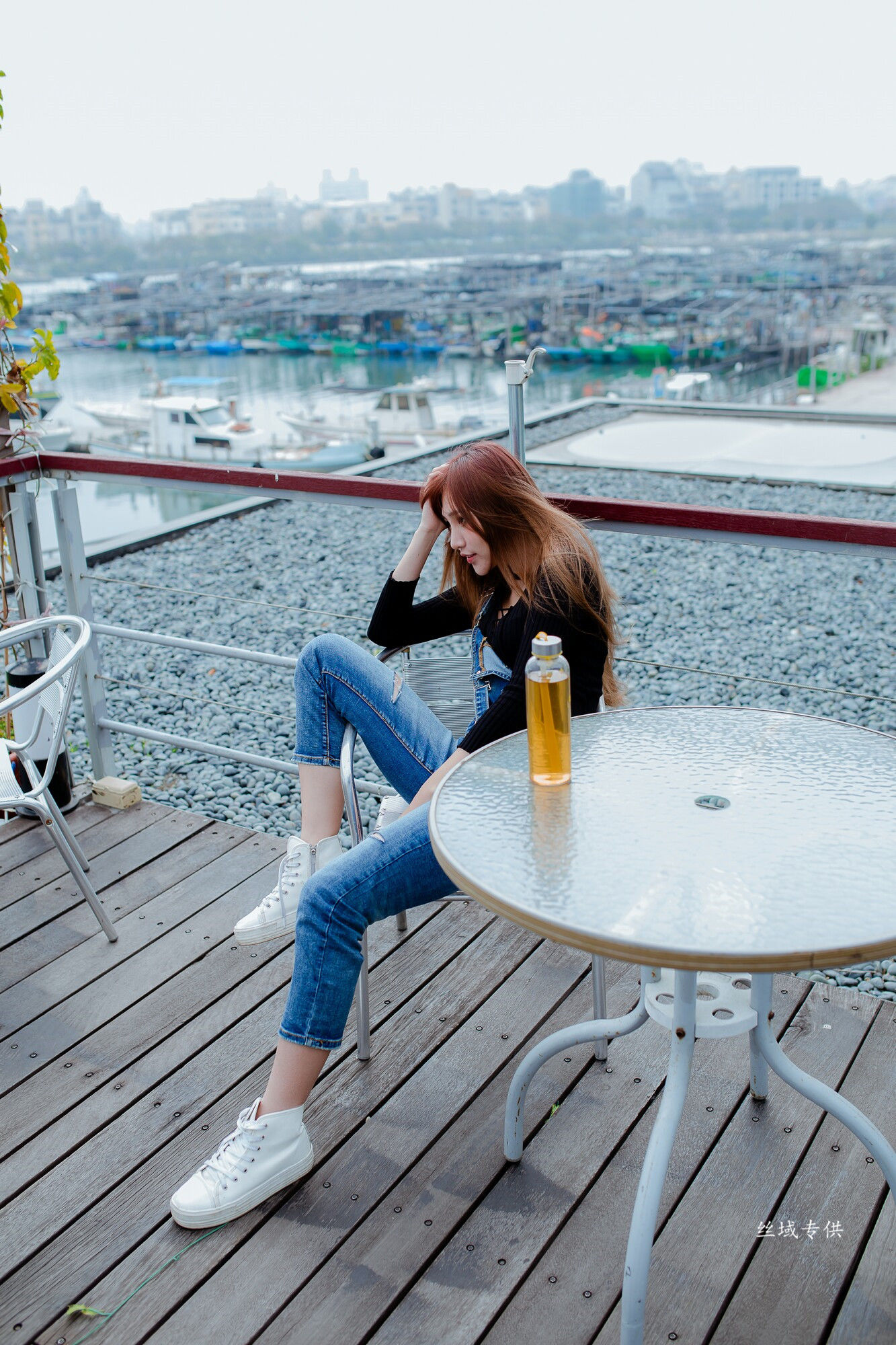 [台湾正妹] 比比 牛仔紧身裤_第5张