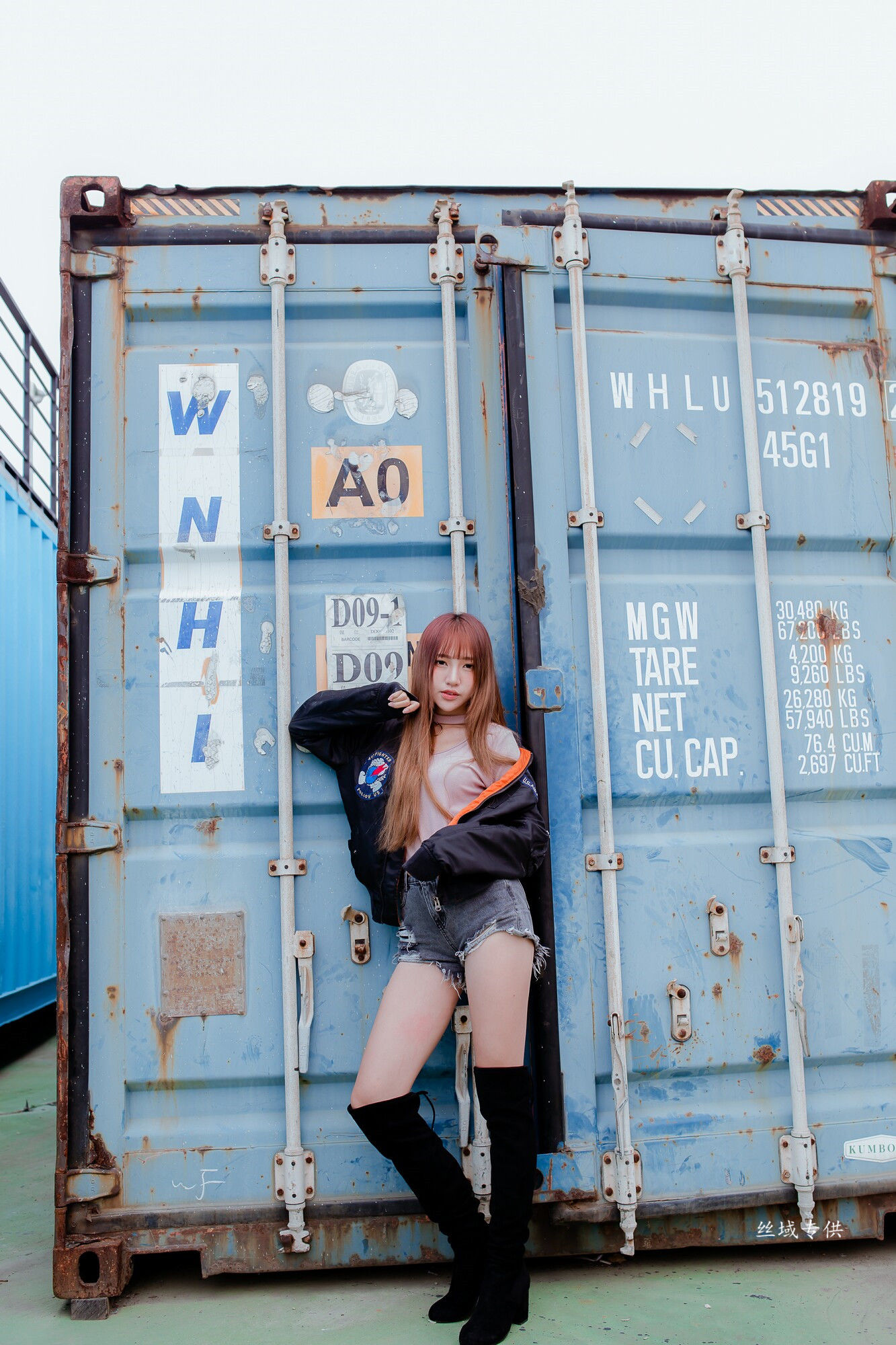 [台湾正妹] 比比 长靴热裤_第2张