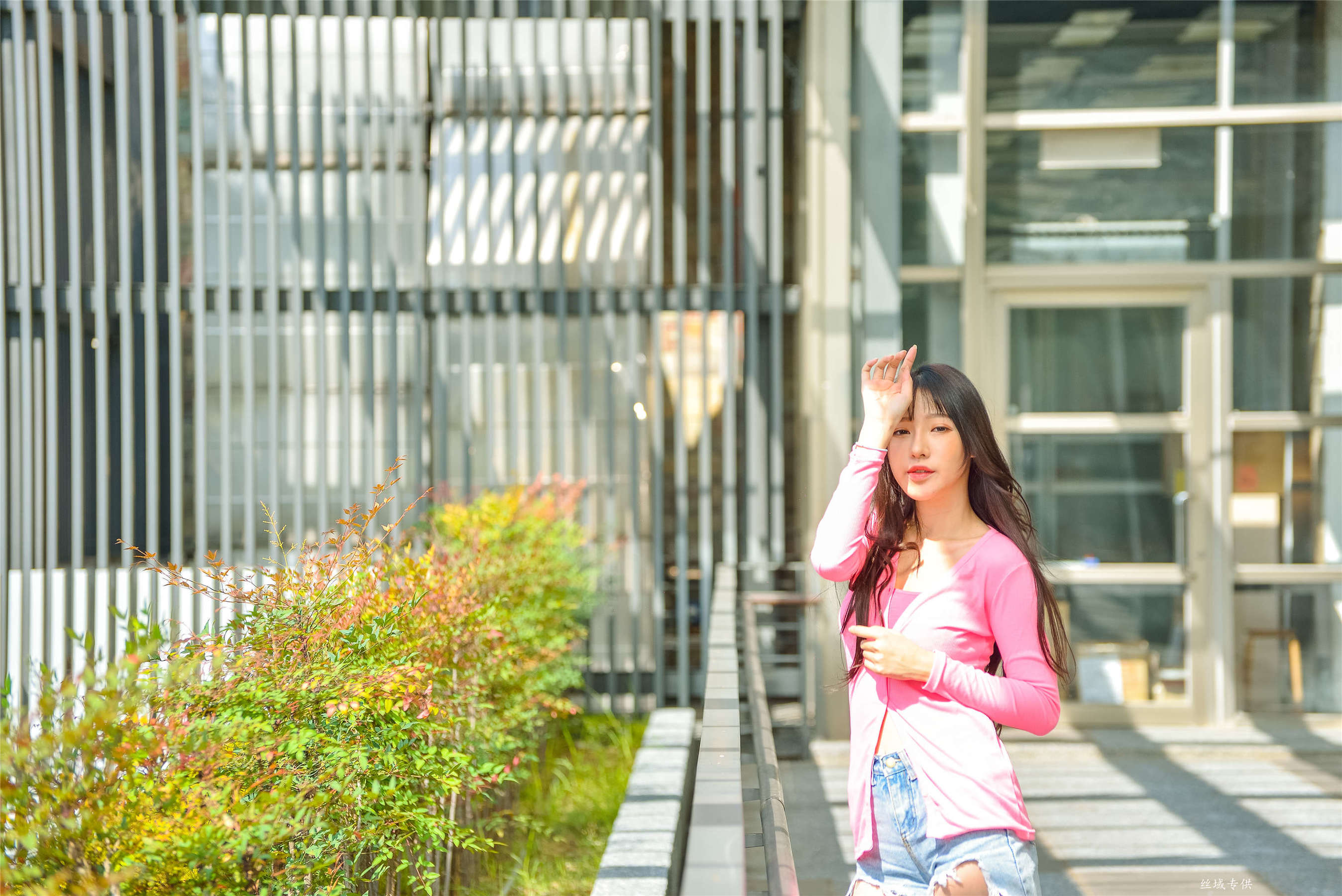 [台湾正妹] 比比 國美.時裝 牛仔街拍_第1张