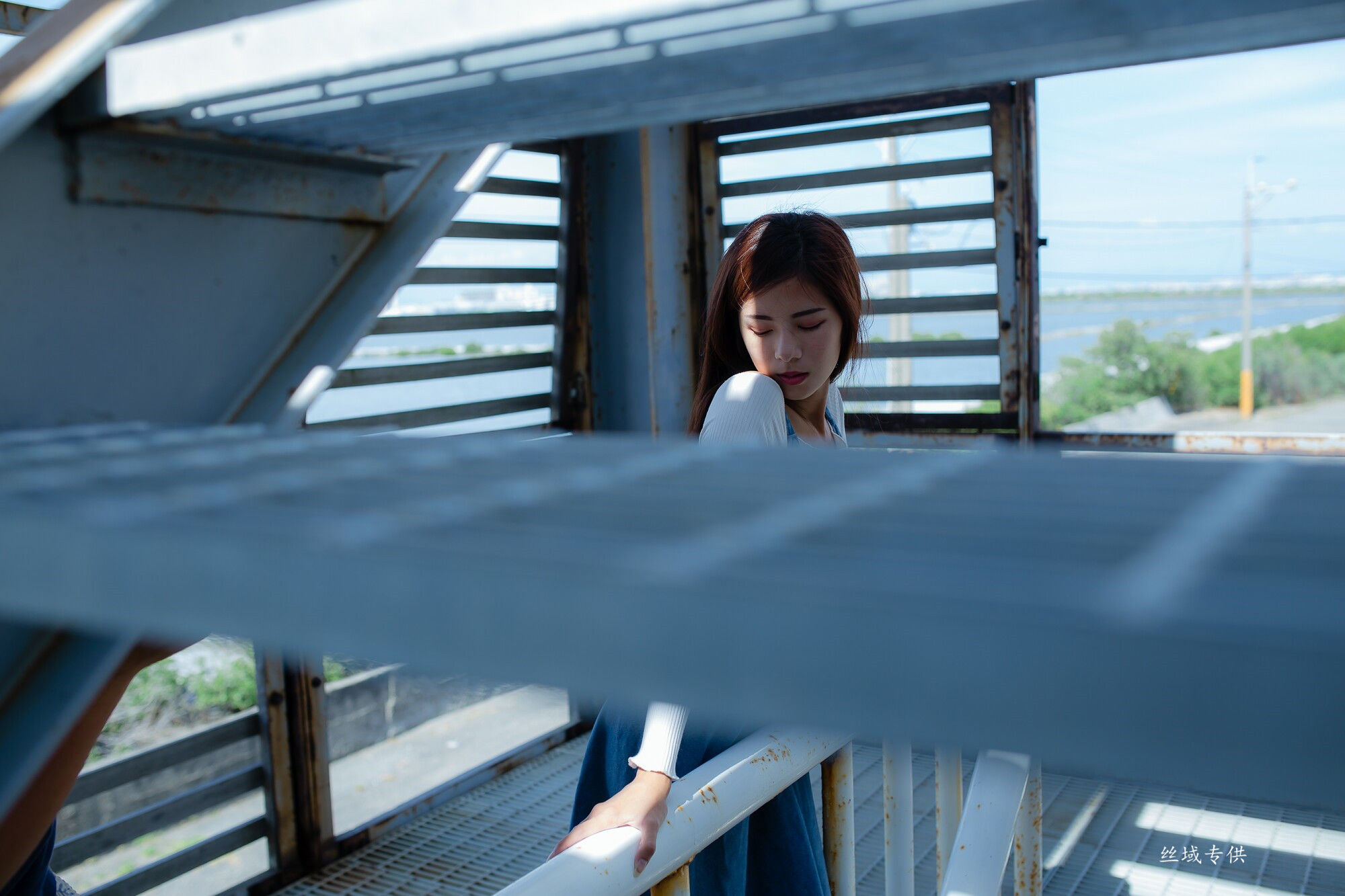 [台湾正妹] 方唯真 长裙_第2张