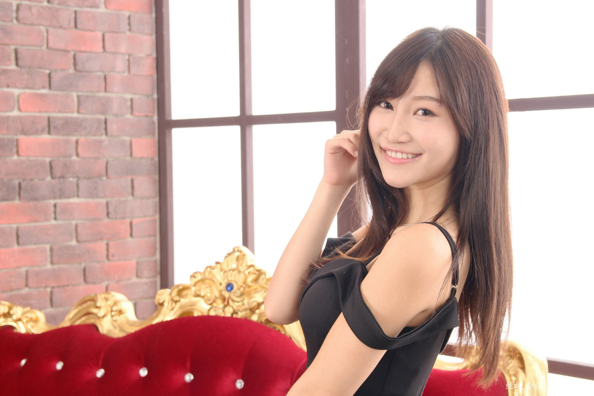 [台湾正妹] 小筑兒 55棚拍 连衣裙_第5张