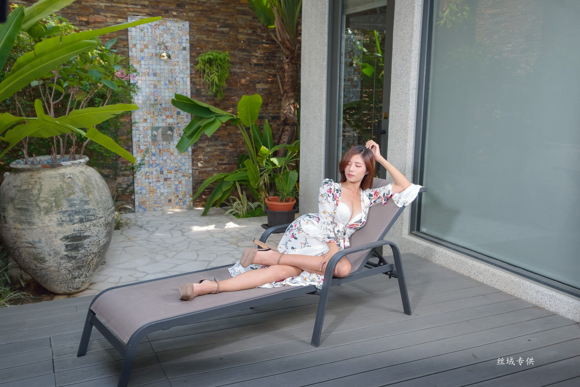 [台湾正妹] 方唯真 芭蕾.性感旅拍 长裙_第5张