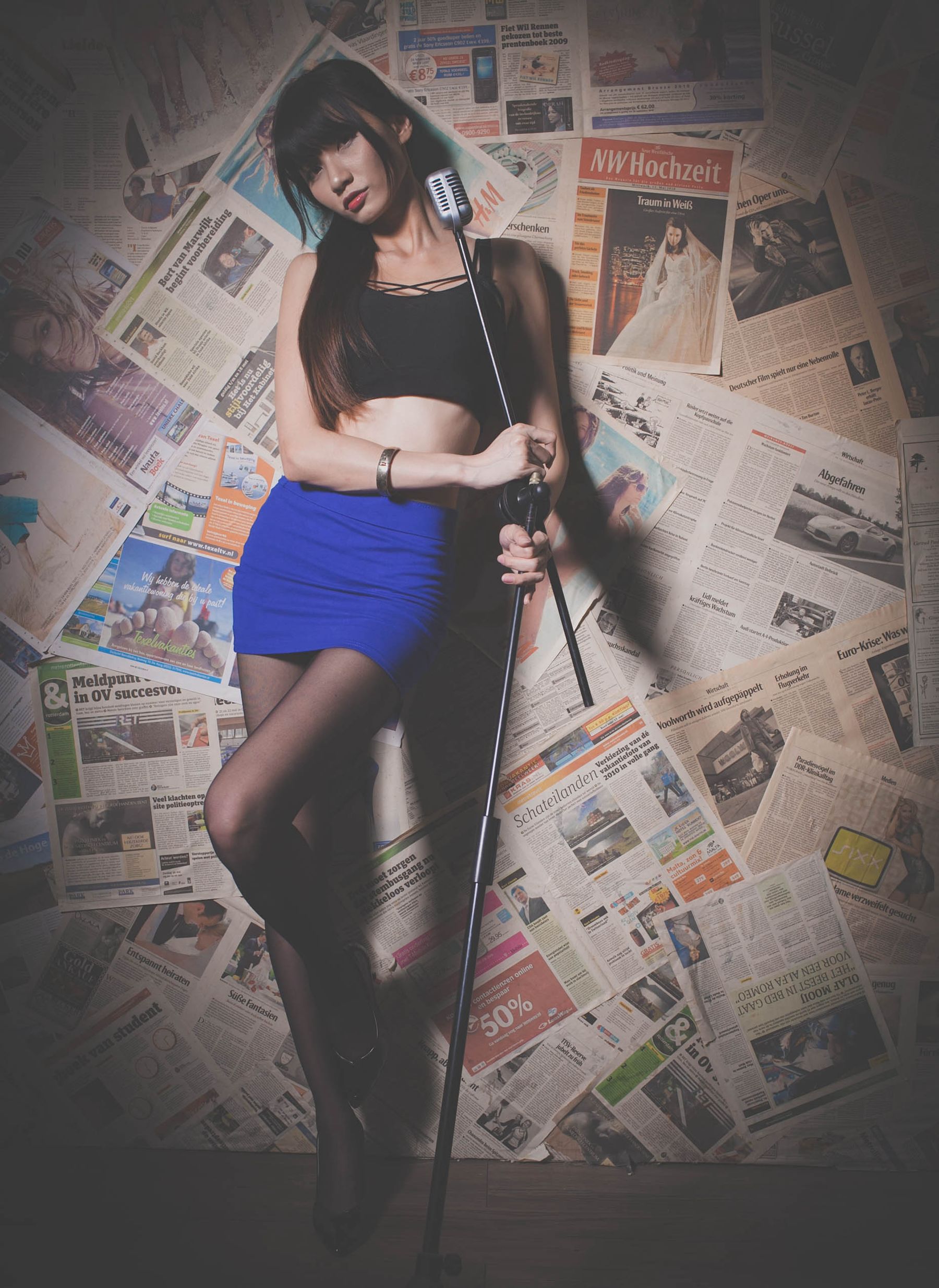 [台湾女神]  蔡译心Candice - 黑丝+蓝色包臀裙美腿写真_第5张