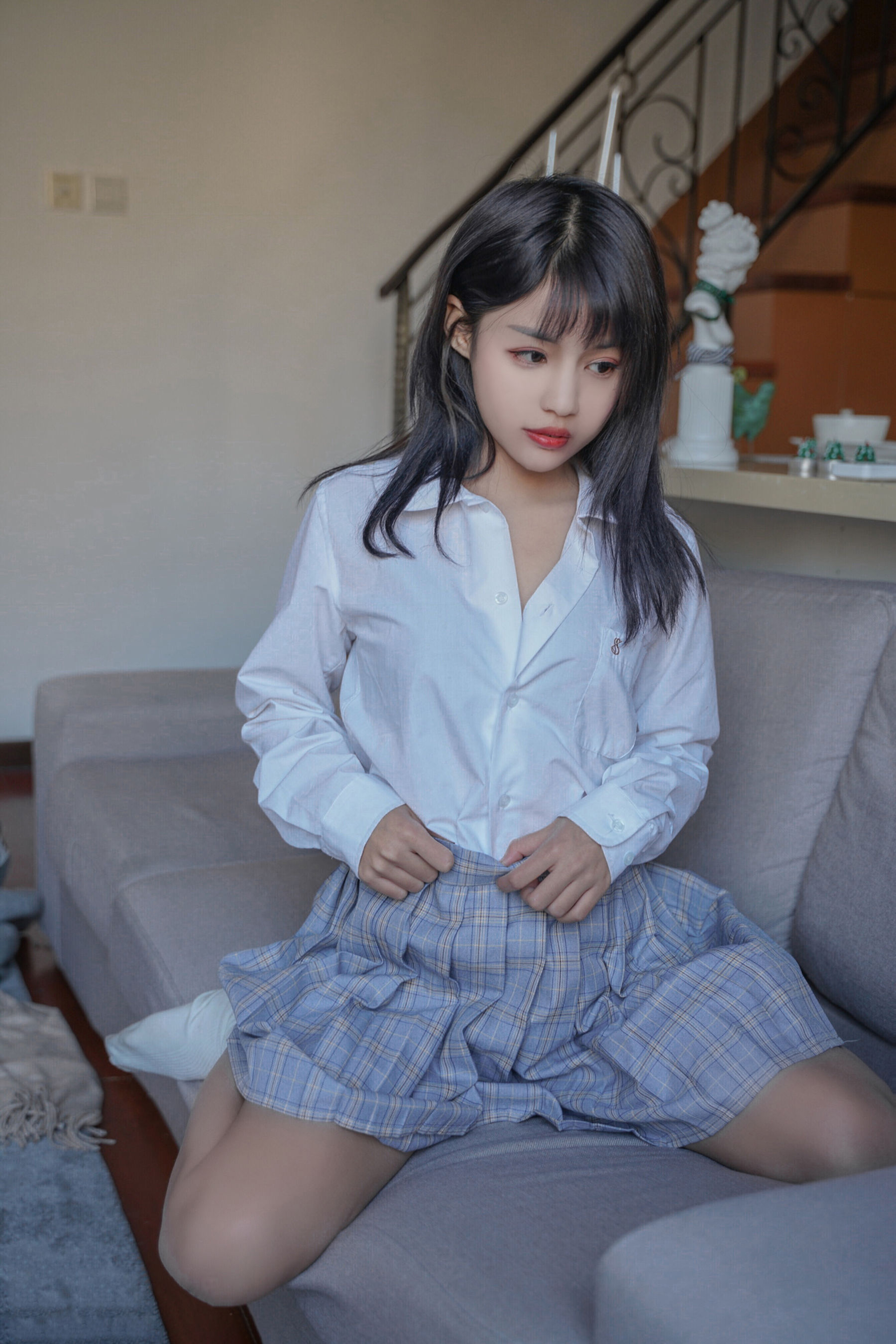 [喵糖映画] VOL.047 你的负卿 裸腿制服裙_第2张