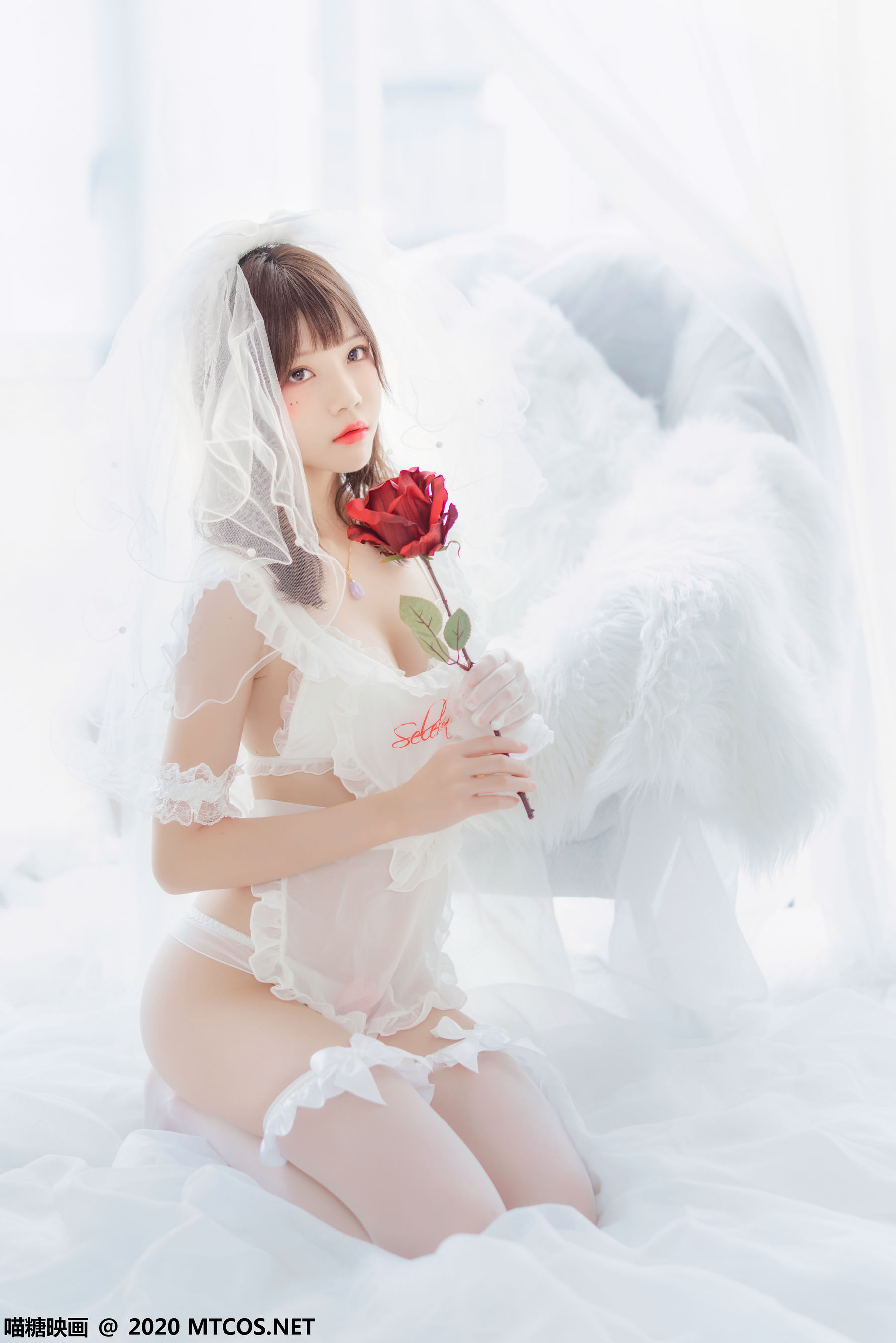 [喵糖映画] VOL.186 桜桃喵 纯白轻纱_第1张