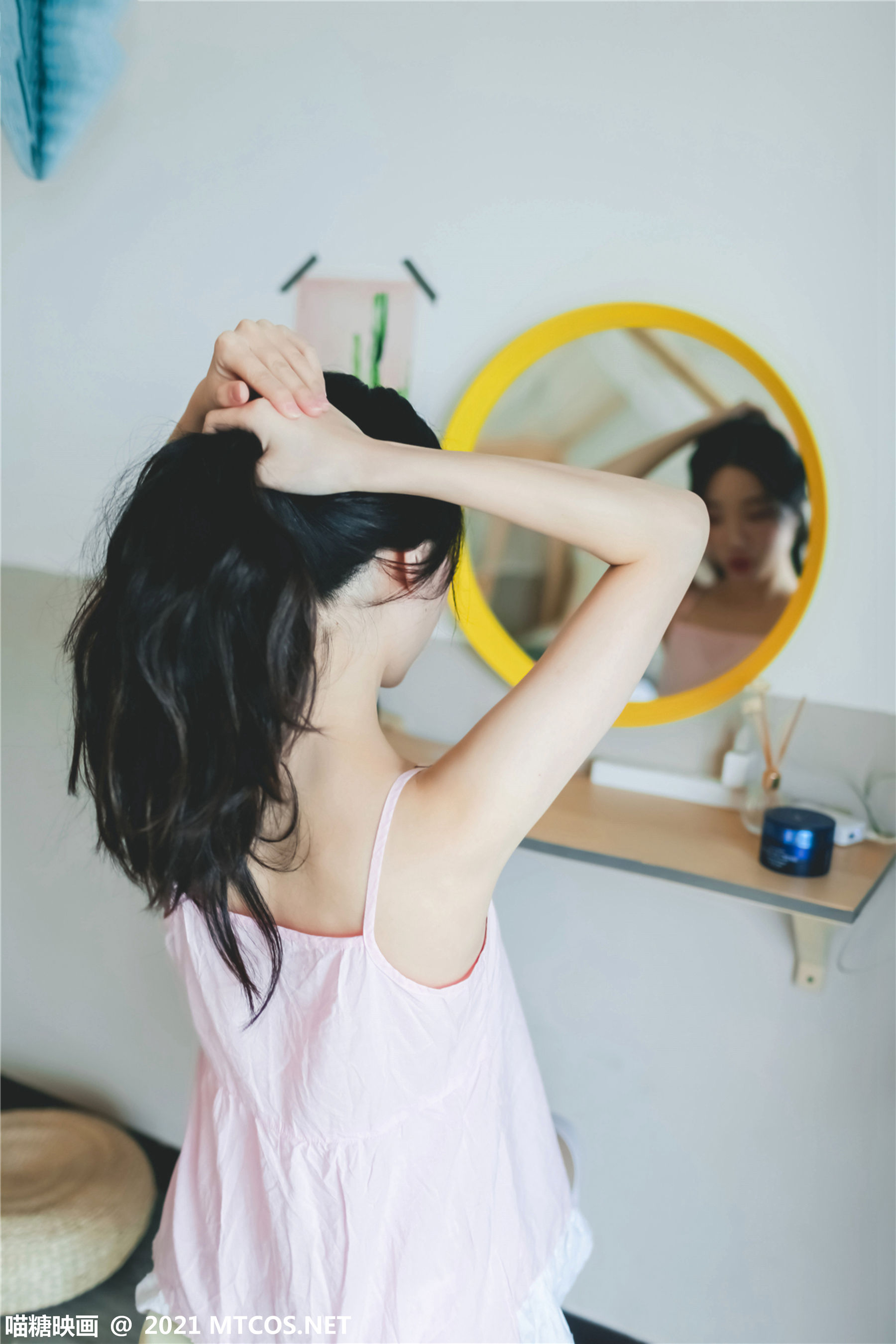 [喵糖映画] VOL.406 小璐sake 粉裙民宿_第1张