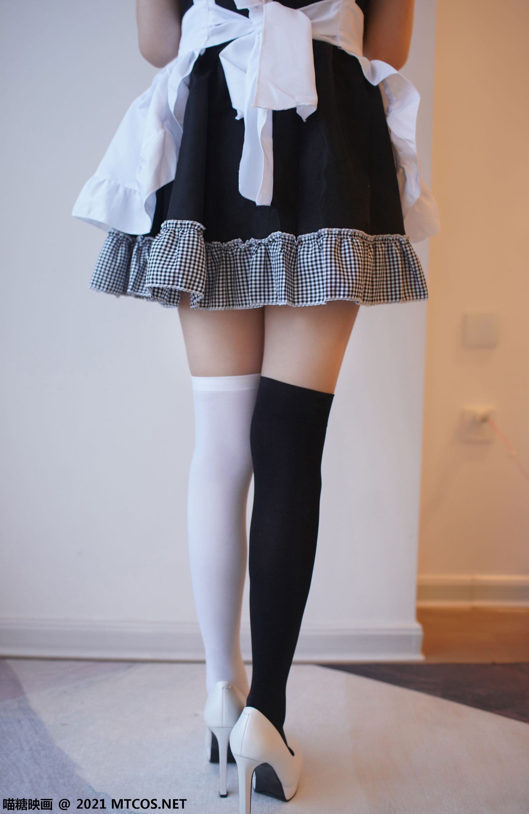 [喵糖映画] VOL.416 小璐sake 黑白女仆_第5张