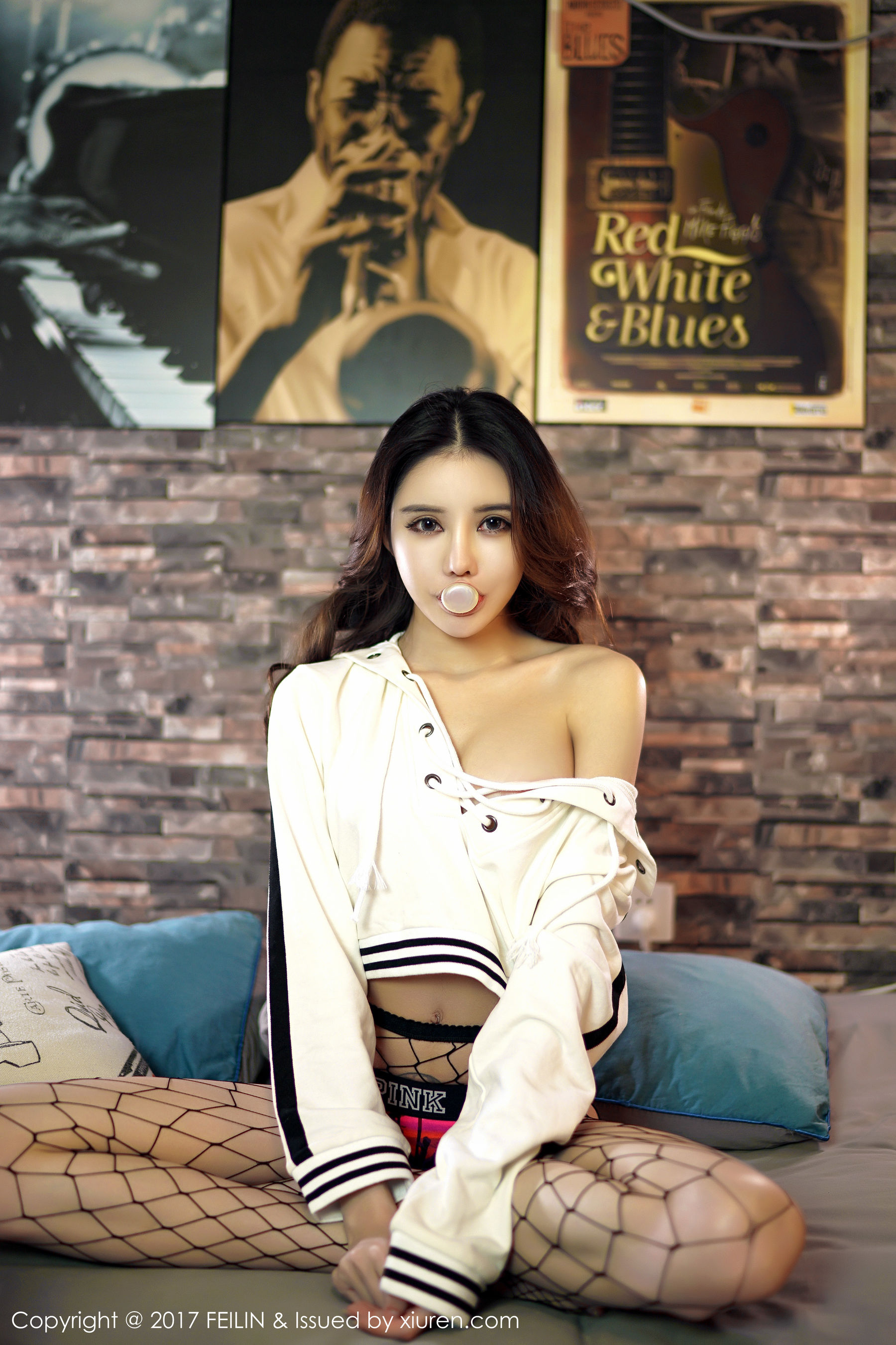 G干干《网格裤袜+丁字裤》 [嗲囡囡FEILIN] VOL.101_第1张