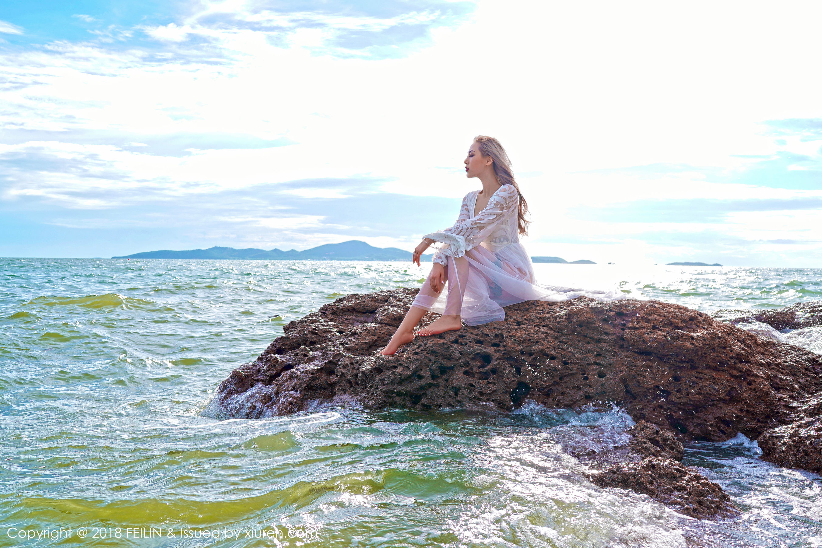 晗大大Via《比基尼湿身》 [嗲囡囡FEILIN] VOL.136_第4张