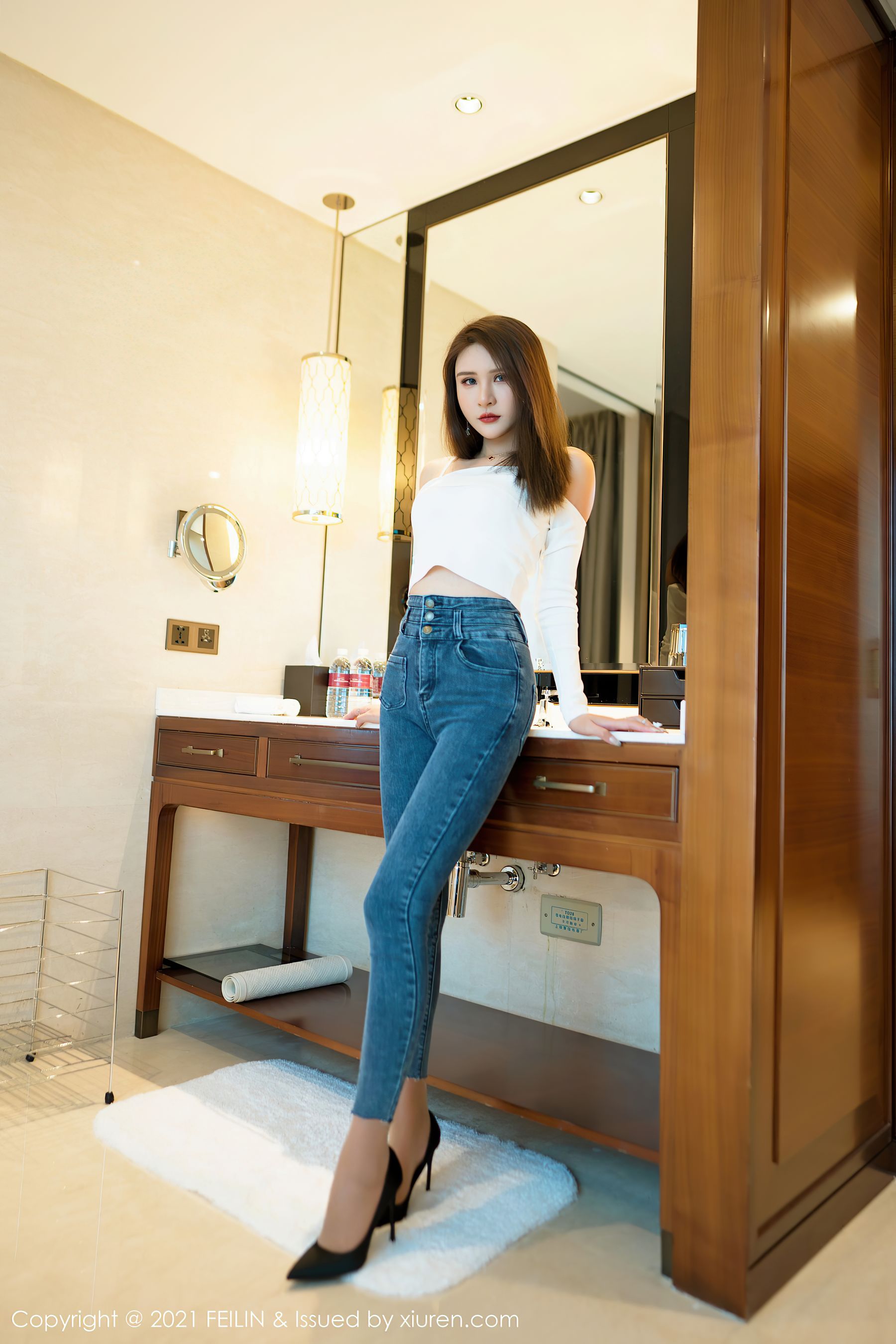 [嗲囡囡FEILIN] VOL.389 Emily顾奈奈_第1张