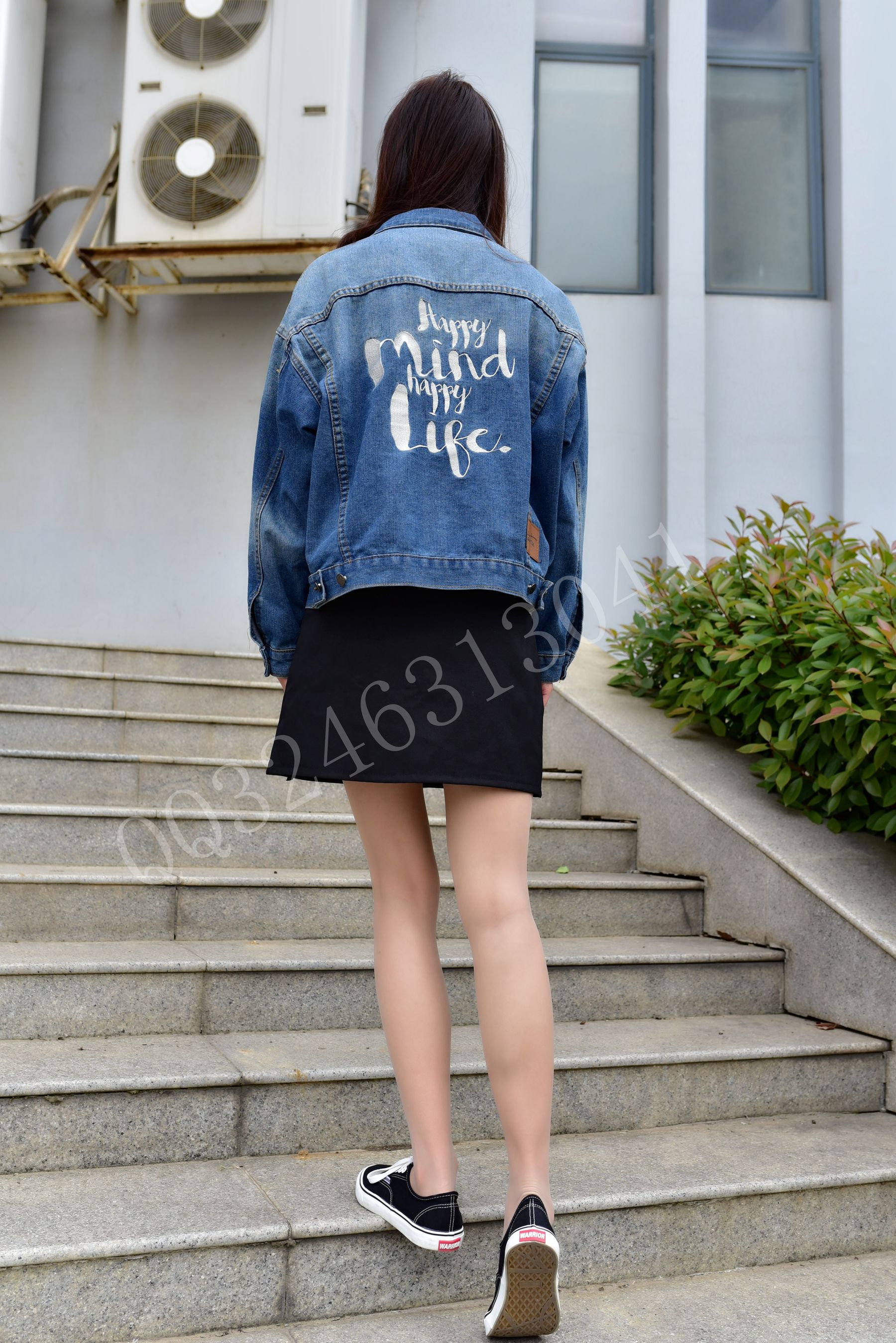 [大生模拍] No.031 依依 校园美脚丫_第1张