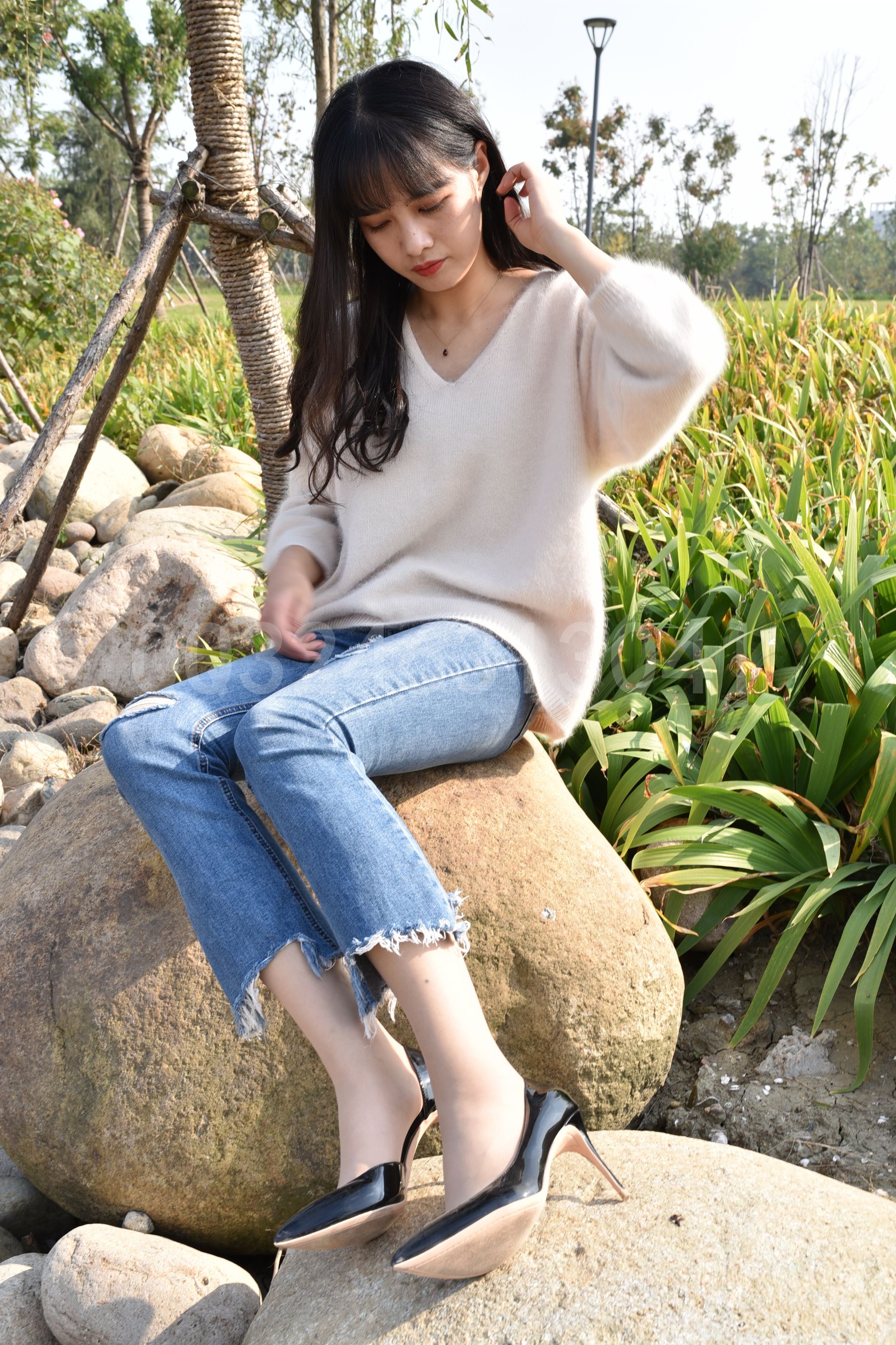 [大生模拍] No.046 嘉嘉 裤内有丝_第1张