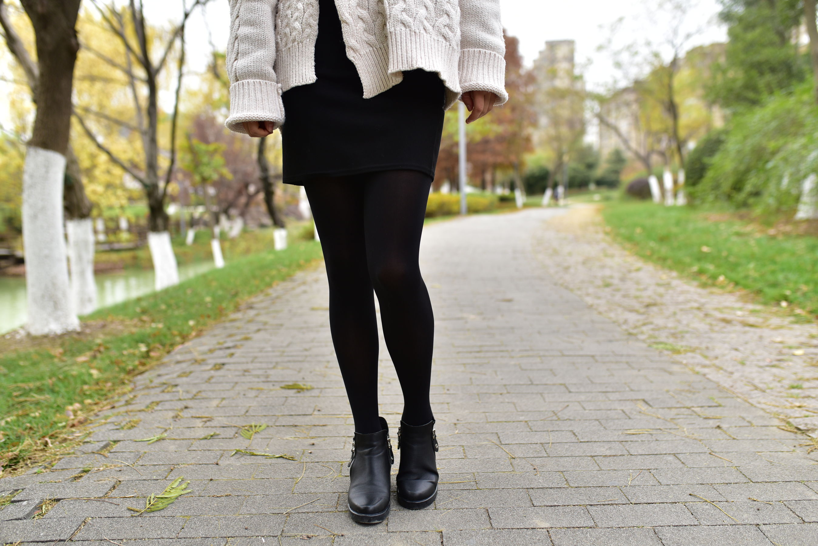 [大生模拍] No.049 嘉嘉 答应你们的厚黑丝_第4张