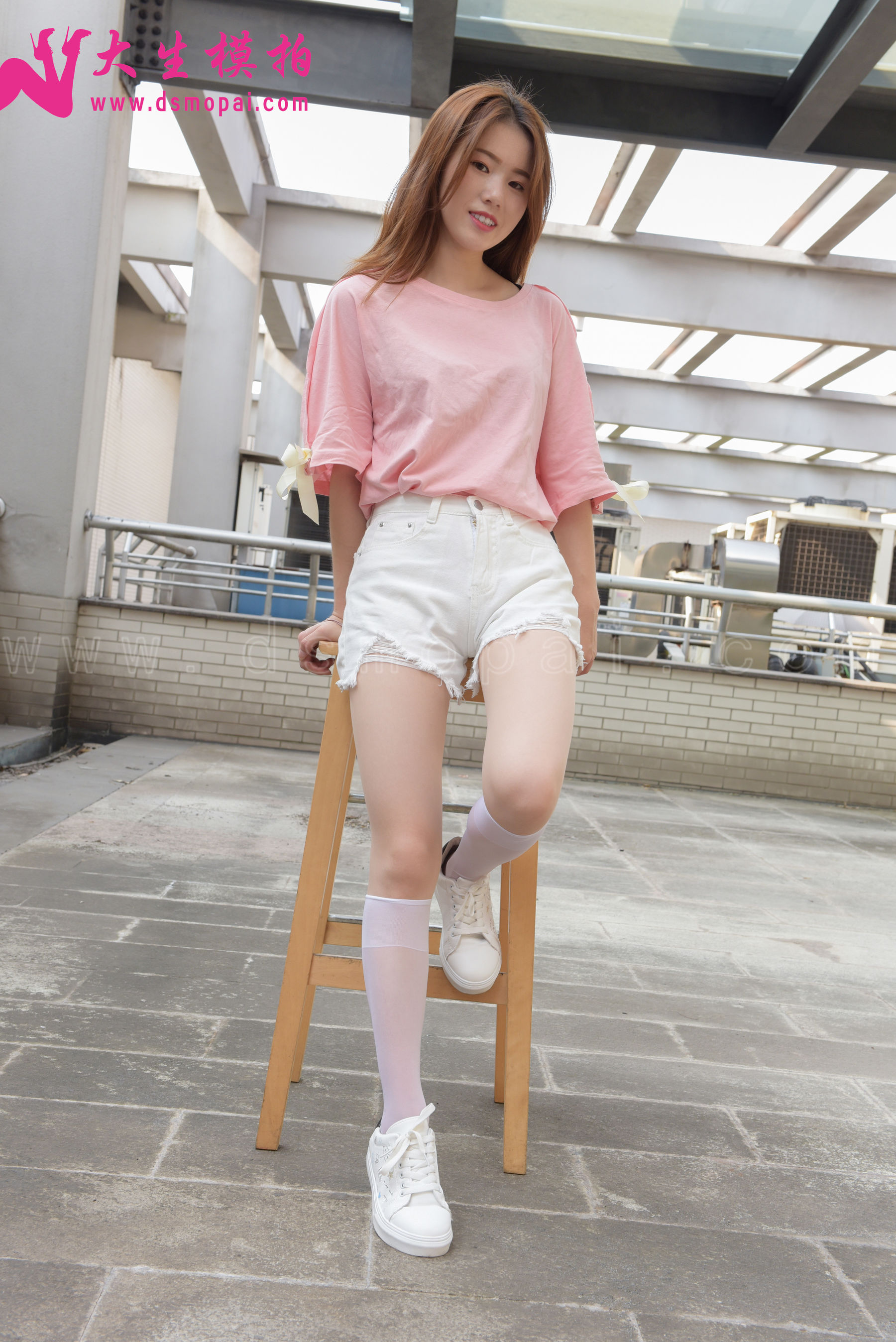 [大生模拍] No.143 文静 抖音网红丝 肉丝+白丝_第1张