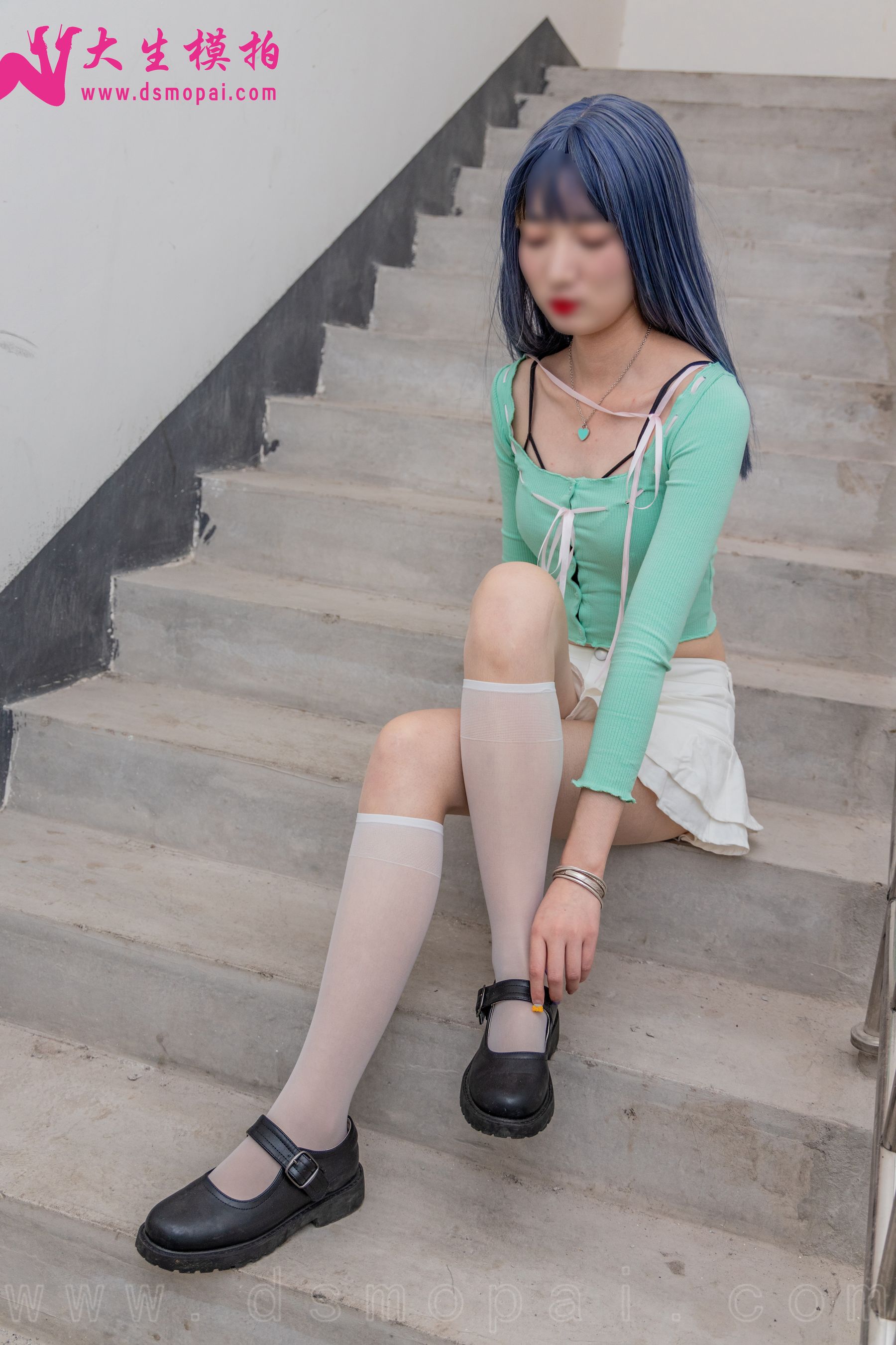 [大生模拍] NO.234 利利 楼道美丝 写真套图_第3张