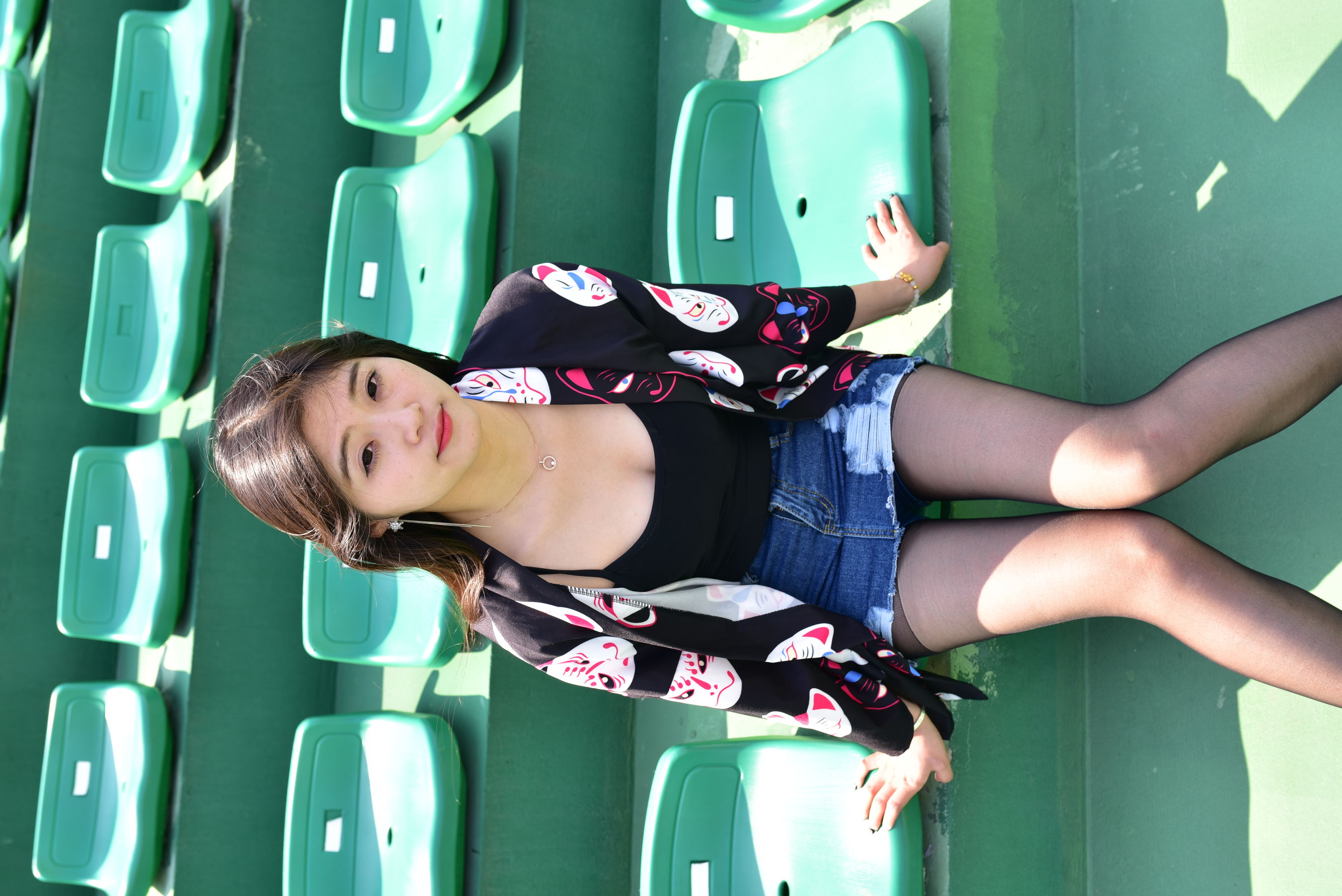 [大生模拍] No.248 操场牛仔裙黑丝_第5张