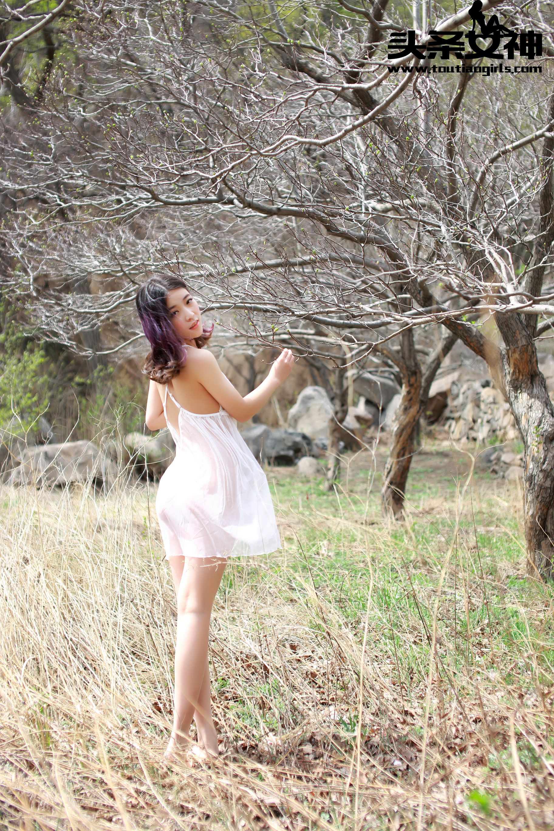 张小梦/凌兮涵《露出在山谷的美臀》 [头条女神]_第5张