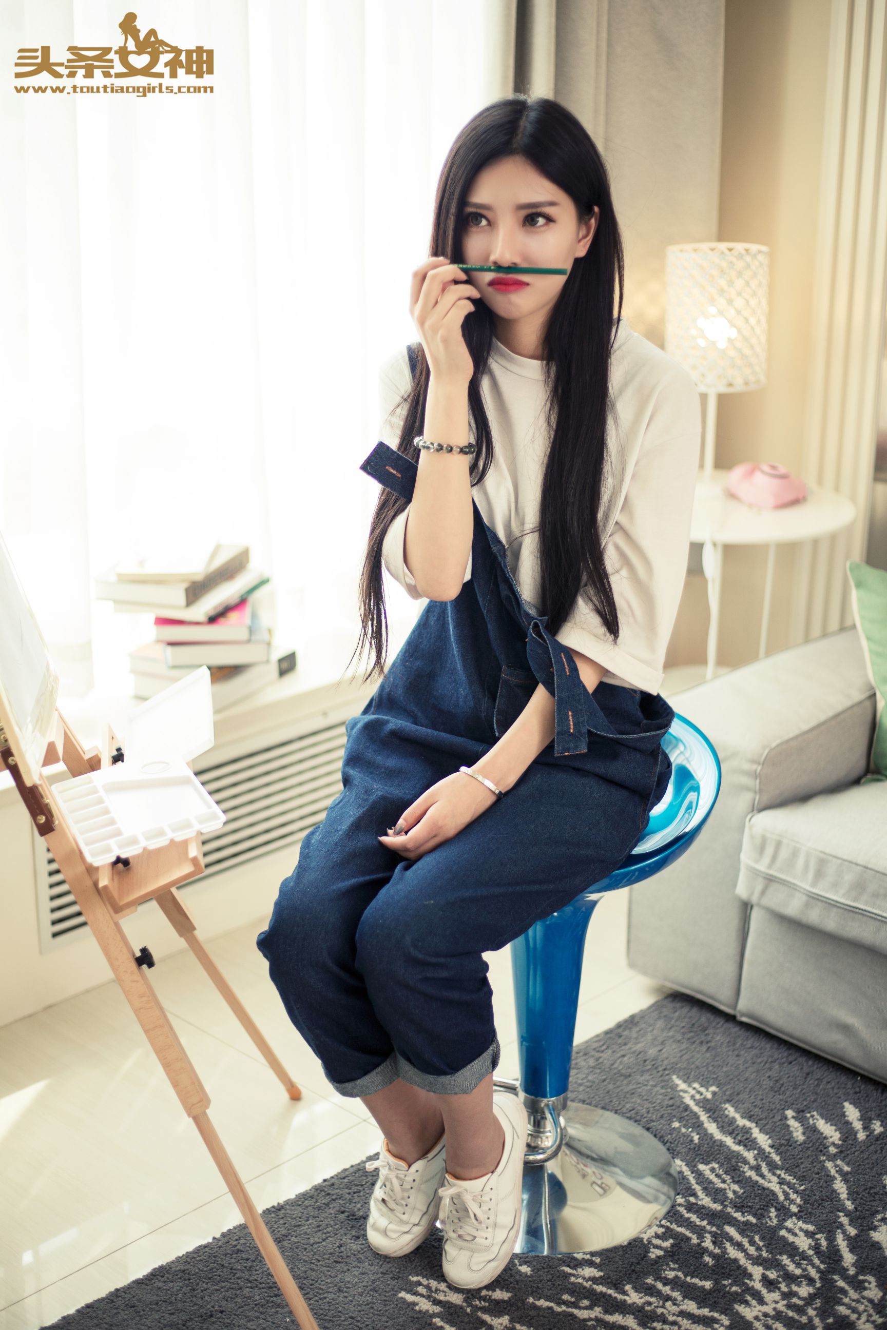 COCO《油画小学妹》 [头条女神]_第3张