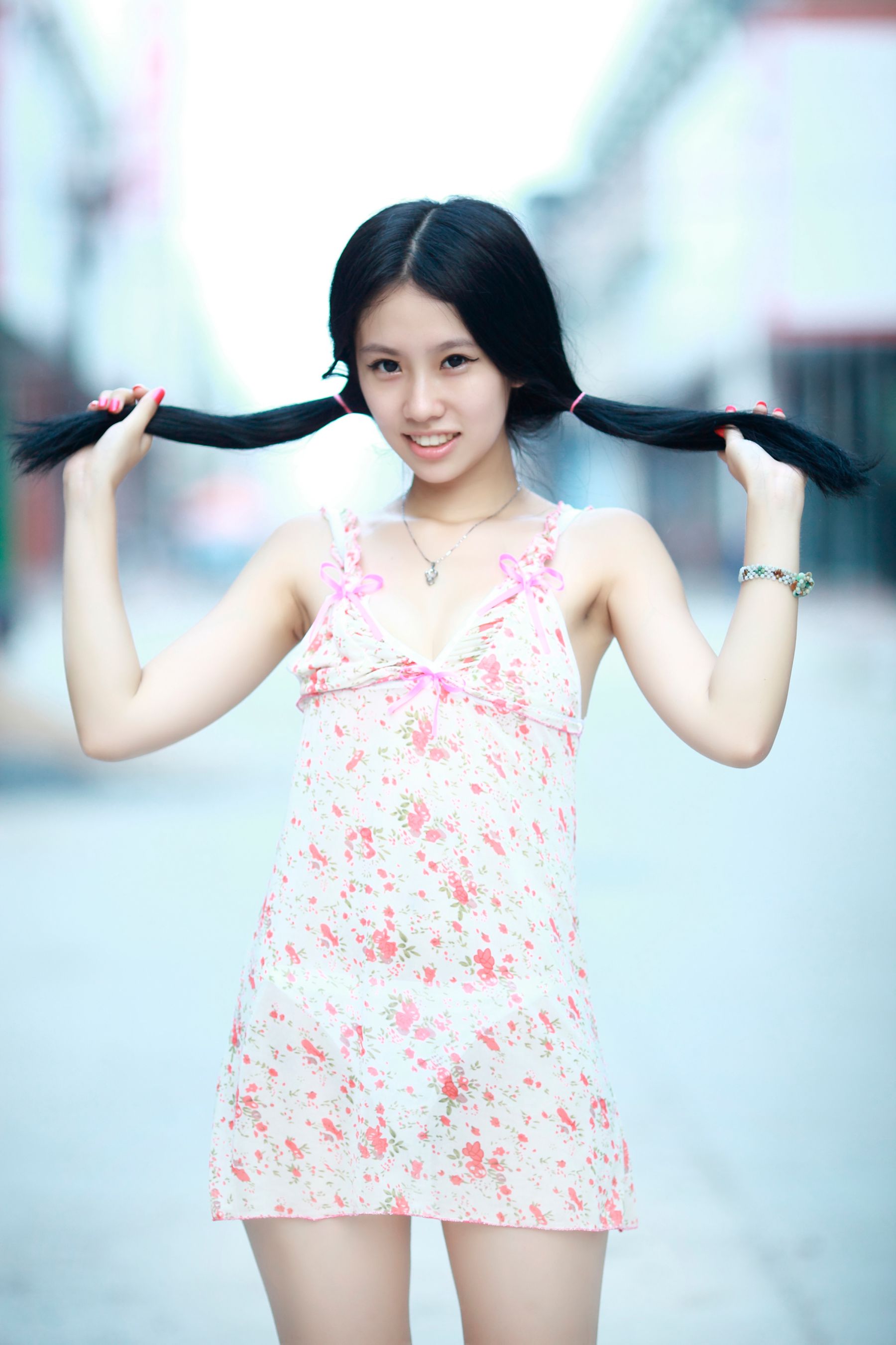 琪琪《异域萝莉》 [头条女神]_第5张