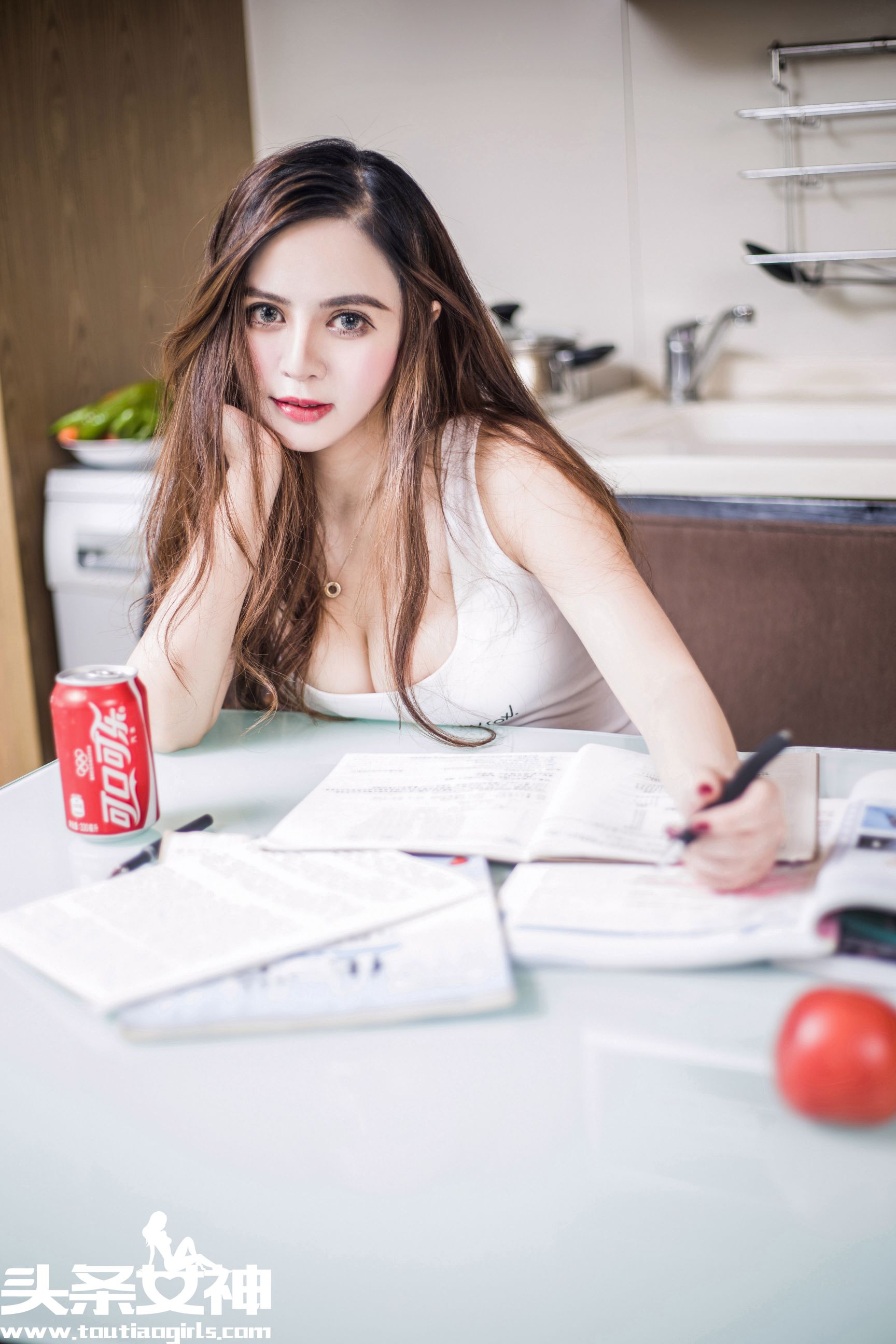 崔爱熙《混血萝莉》 [头条女神]_第2张