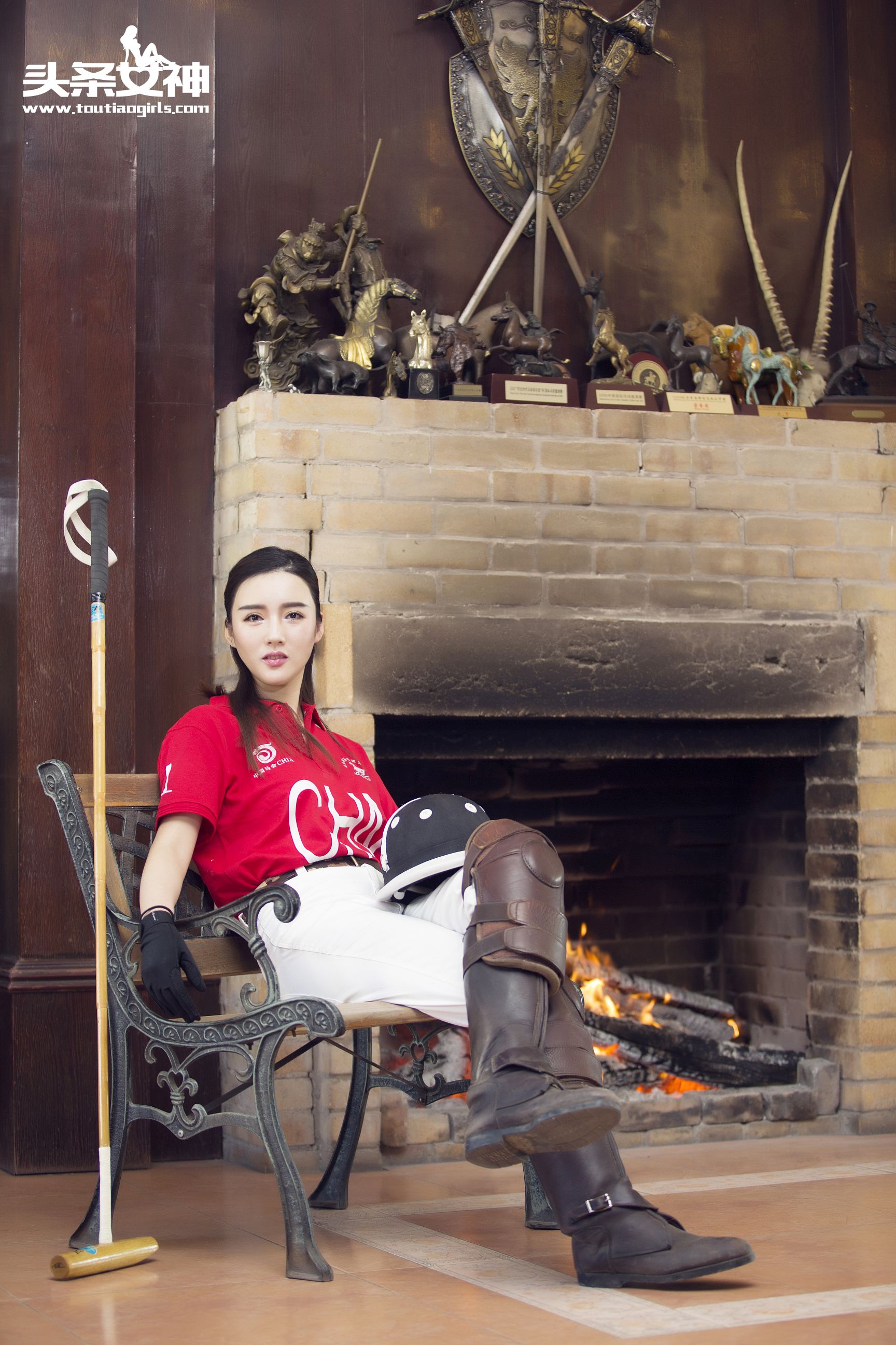 郭婉婷《马场青春》 [头条女神]_第1张