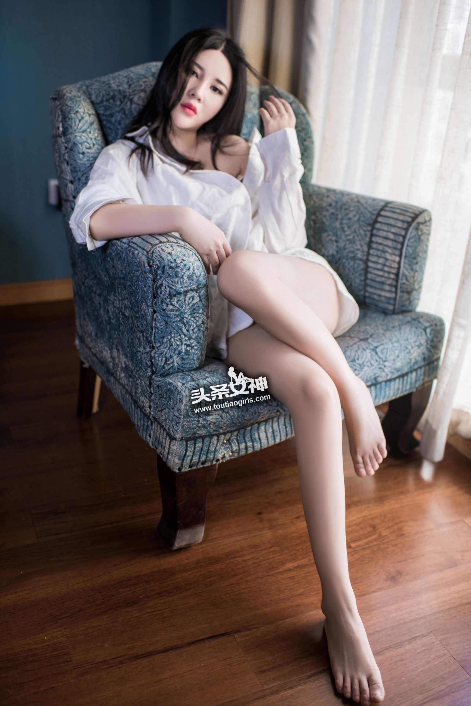 Sukki可儿《性感开发 热情白衬衣》 [头条女神]_第4张