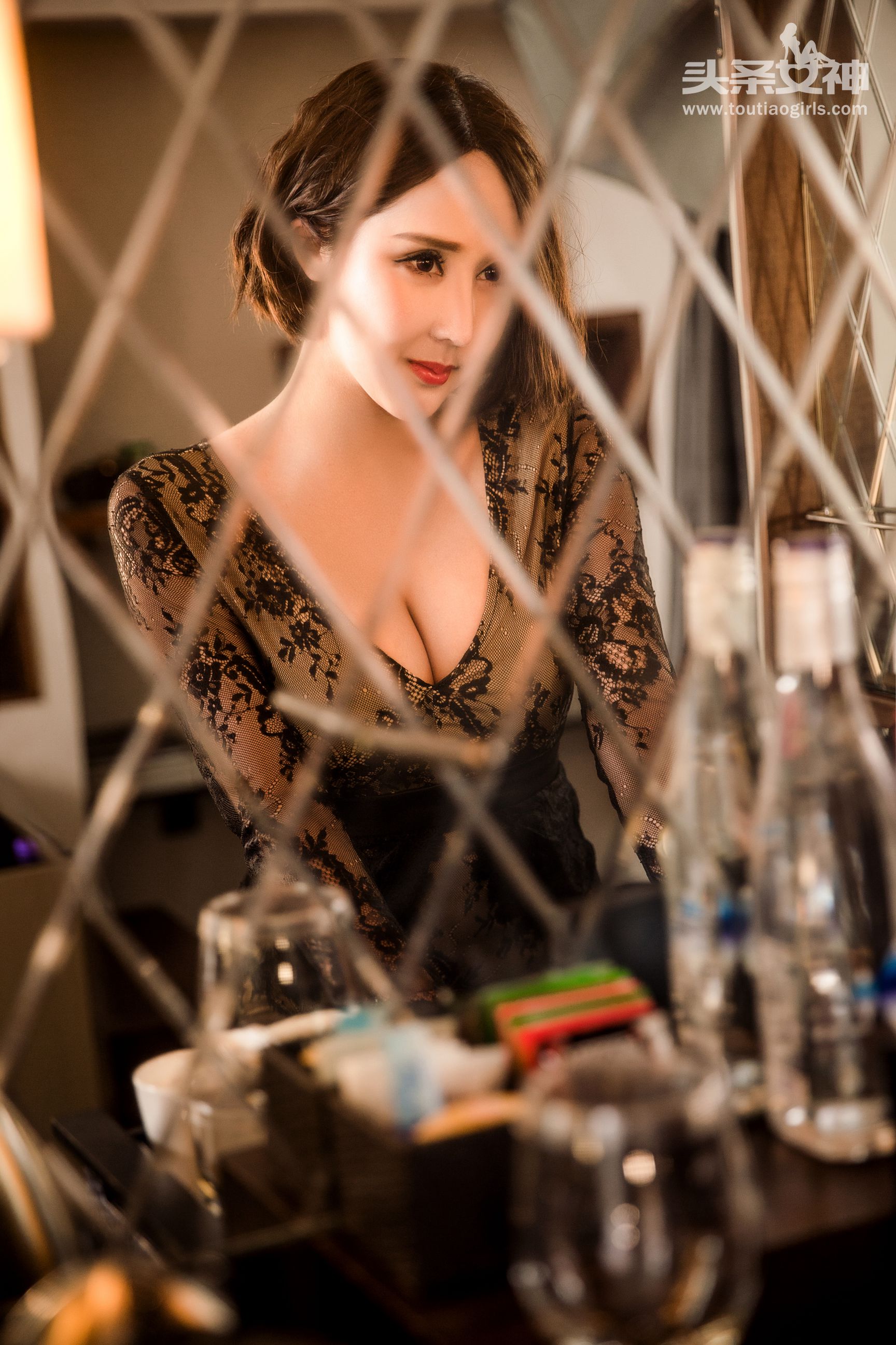 娜依灵儿《蜜臀物语 梨涡浅笑》 [头条女神] VIP专享_第2张