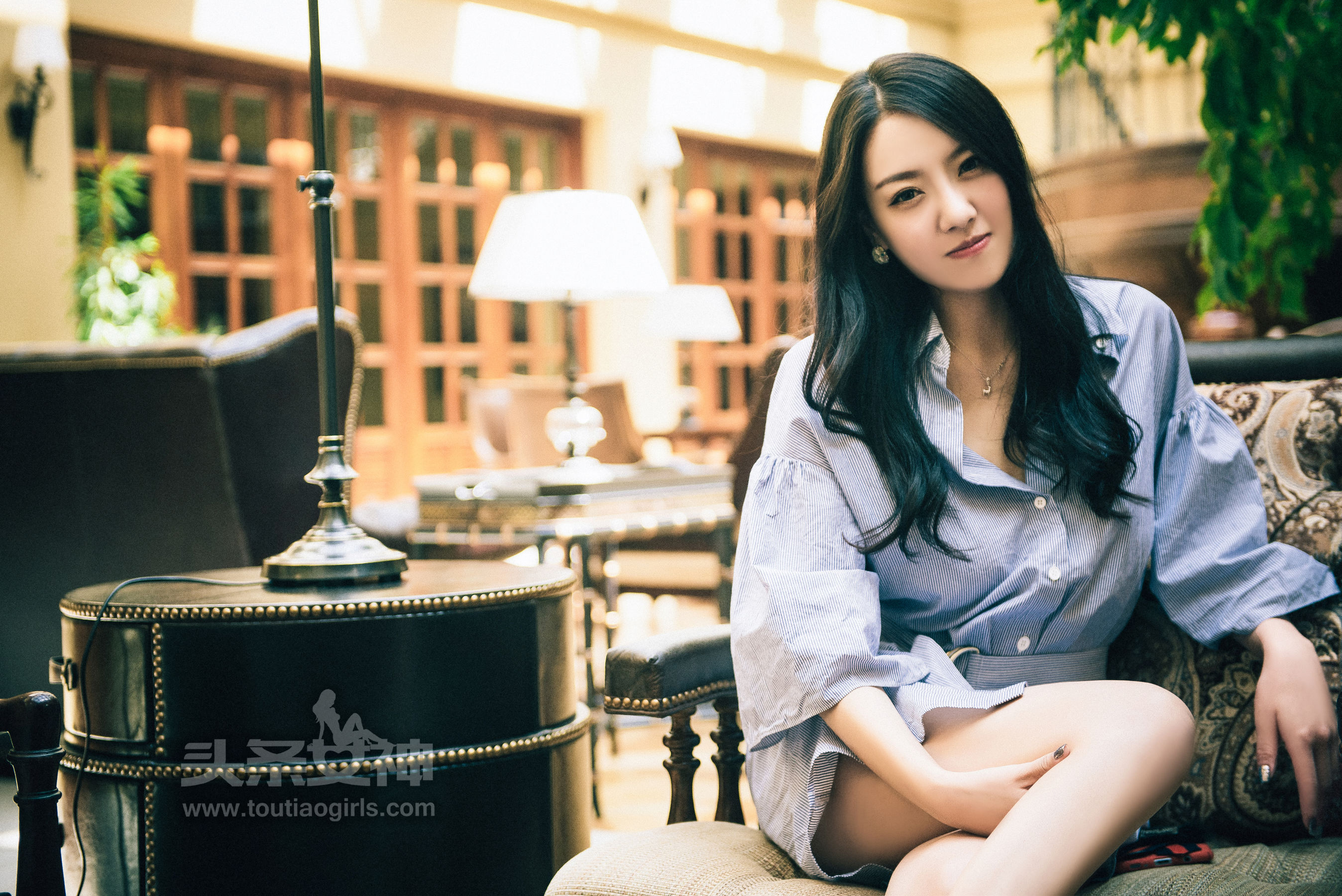 丹丹《爱在深秋》 [头条女神]_第1张