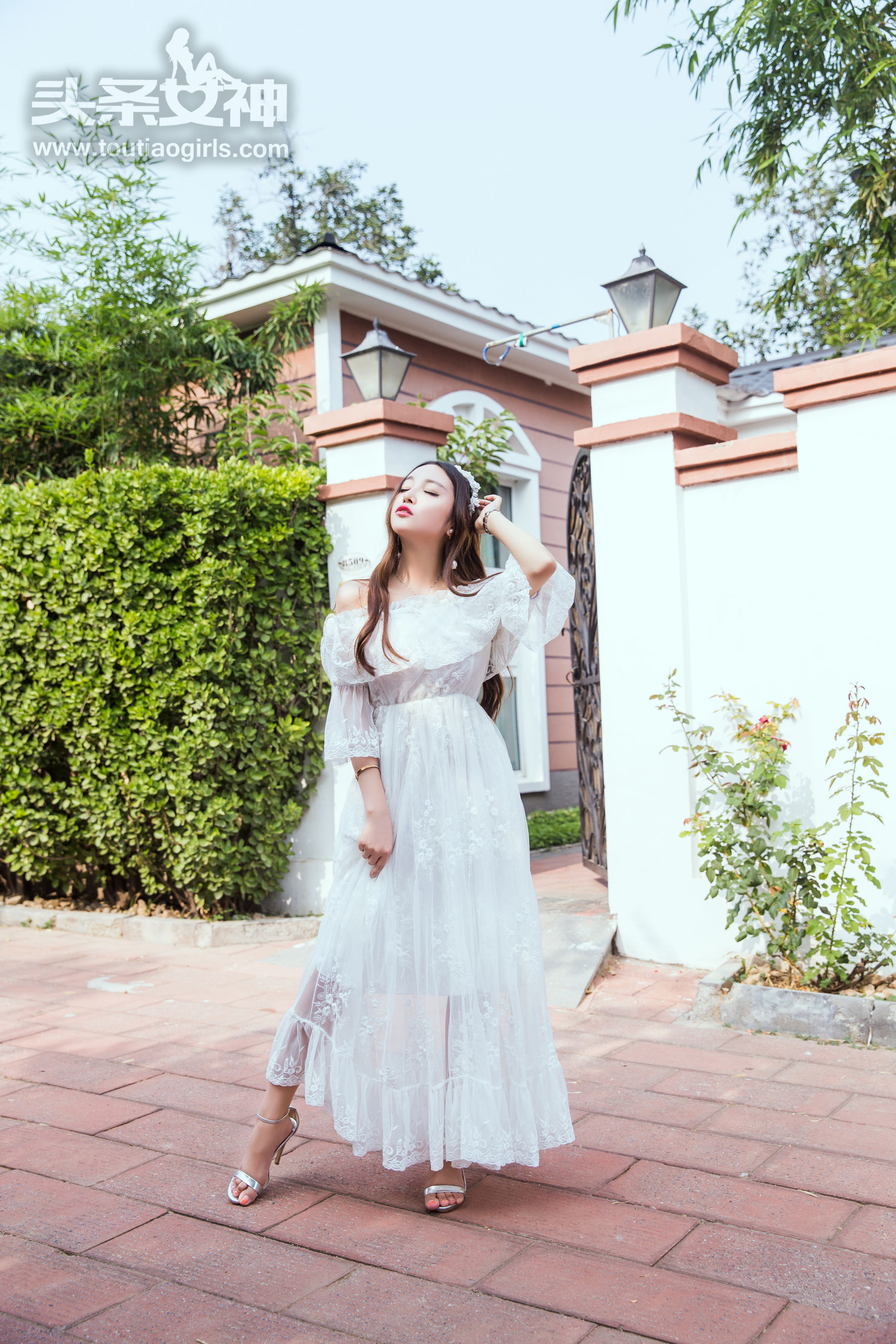 李梓熙《花花仙子》 [头条女神]_第2张