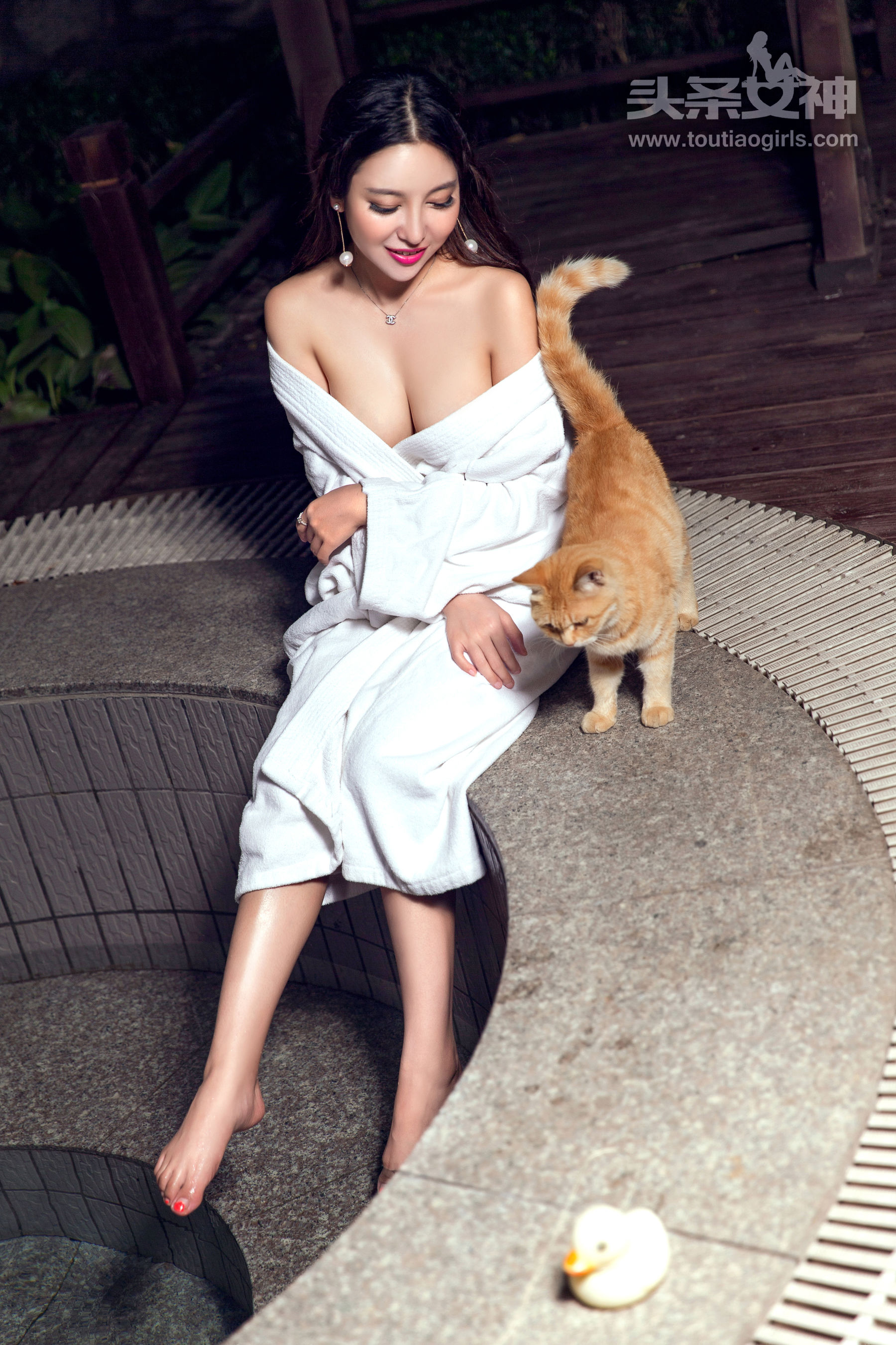 李梓熙《汤泉美人》 [头条女神]_第4张