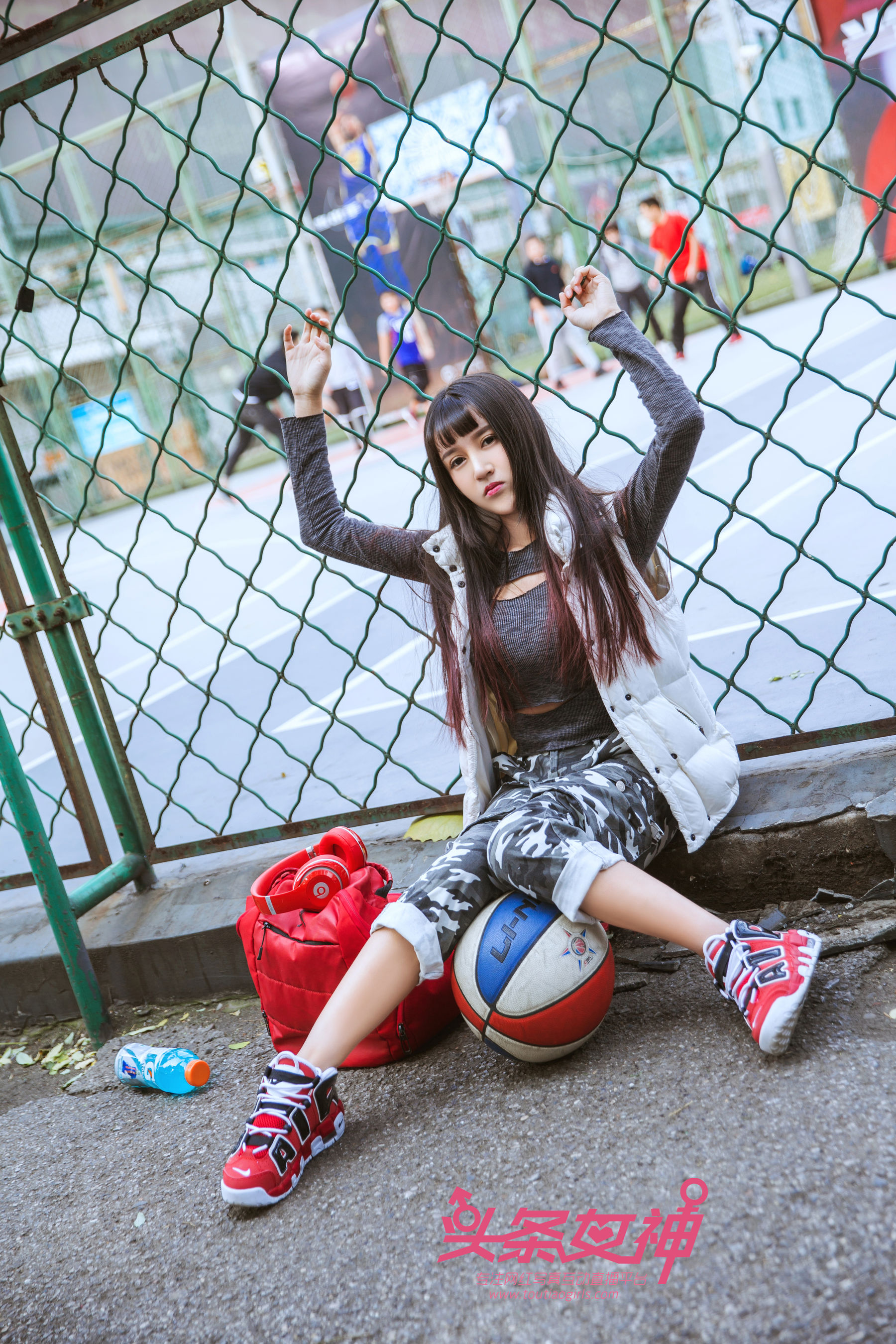 大晗《你的篮球宝贝女友》 [头条女神Toutiaogirls]_第3张