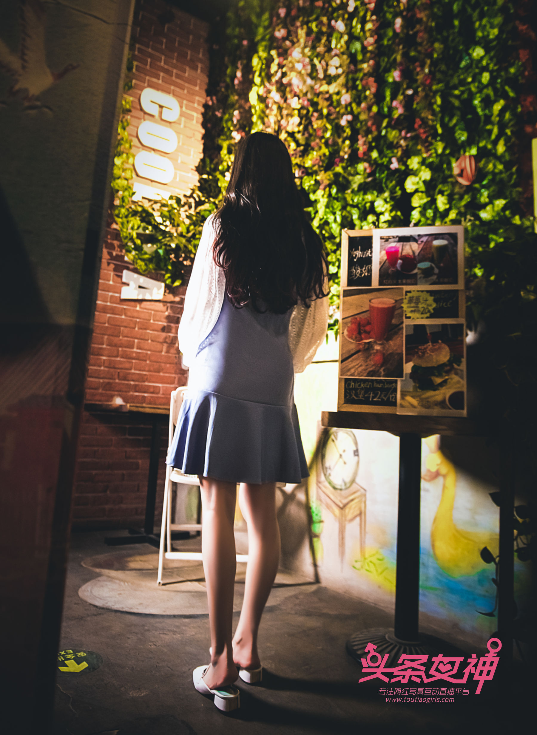 大晗/白一晗《女仆咖啡厅剧情》 [头条女神Toutiaogirls]_第1张