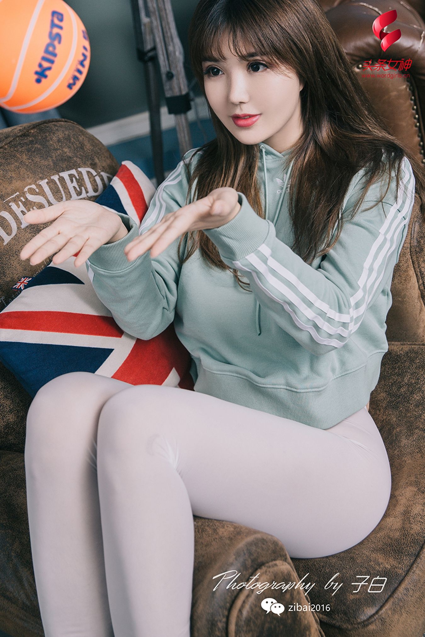 [头条女神TouTiao]  美伊 贤惠美少女_第4张