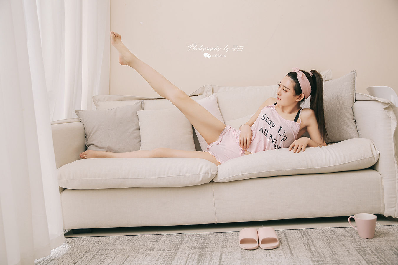 [头条女神TouTiao]  莫晓希 好有爱的清晨！！_第2张