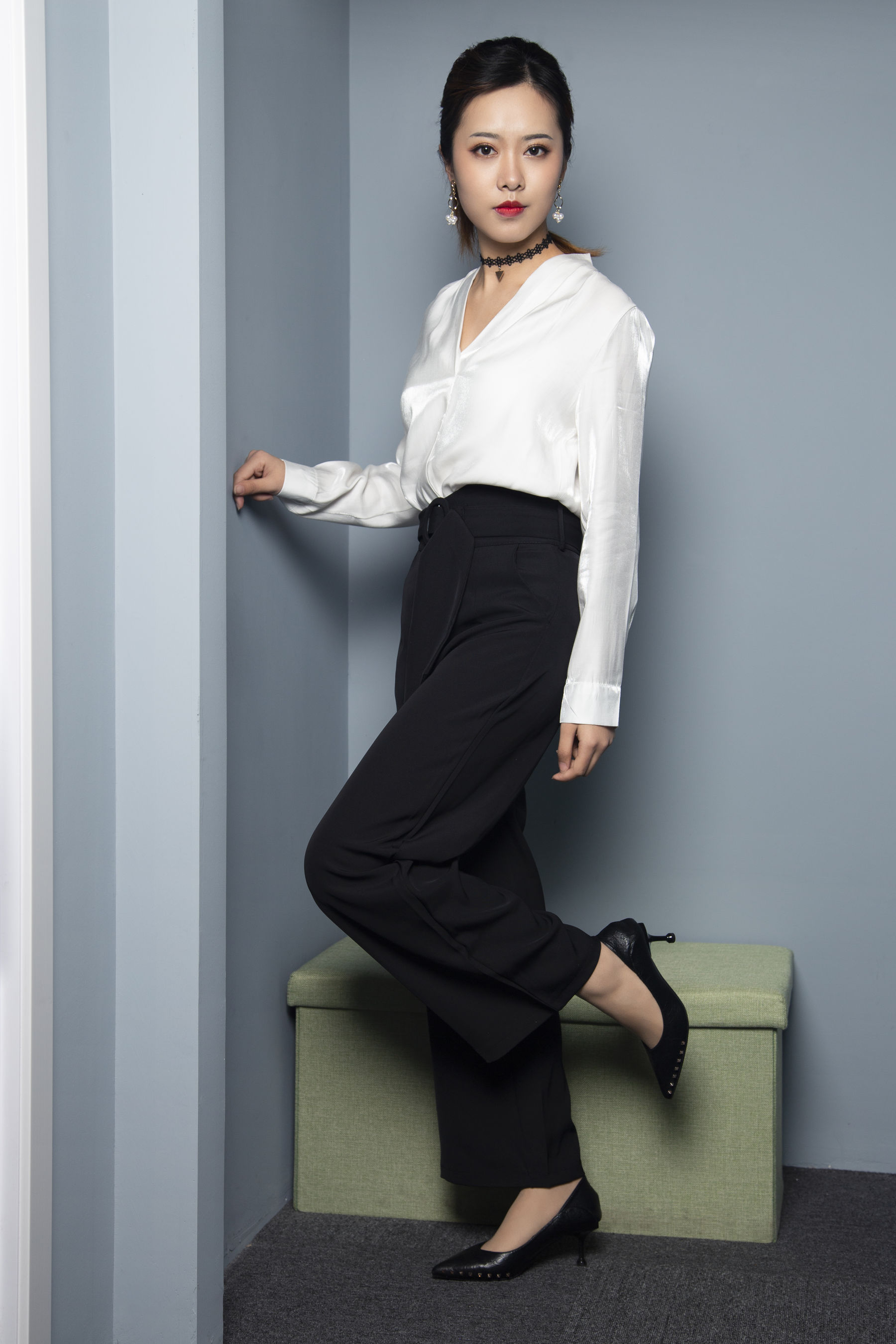 [奈丝] NO.033 晨静 阔腿裤小皮鞋，今日OL通勤_第3张