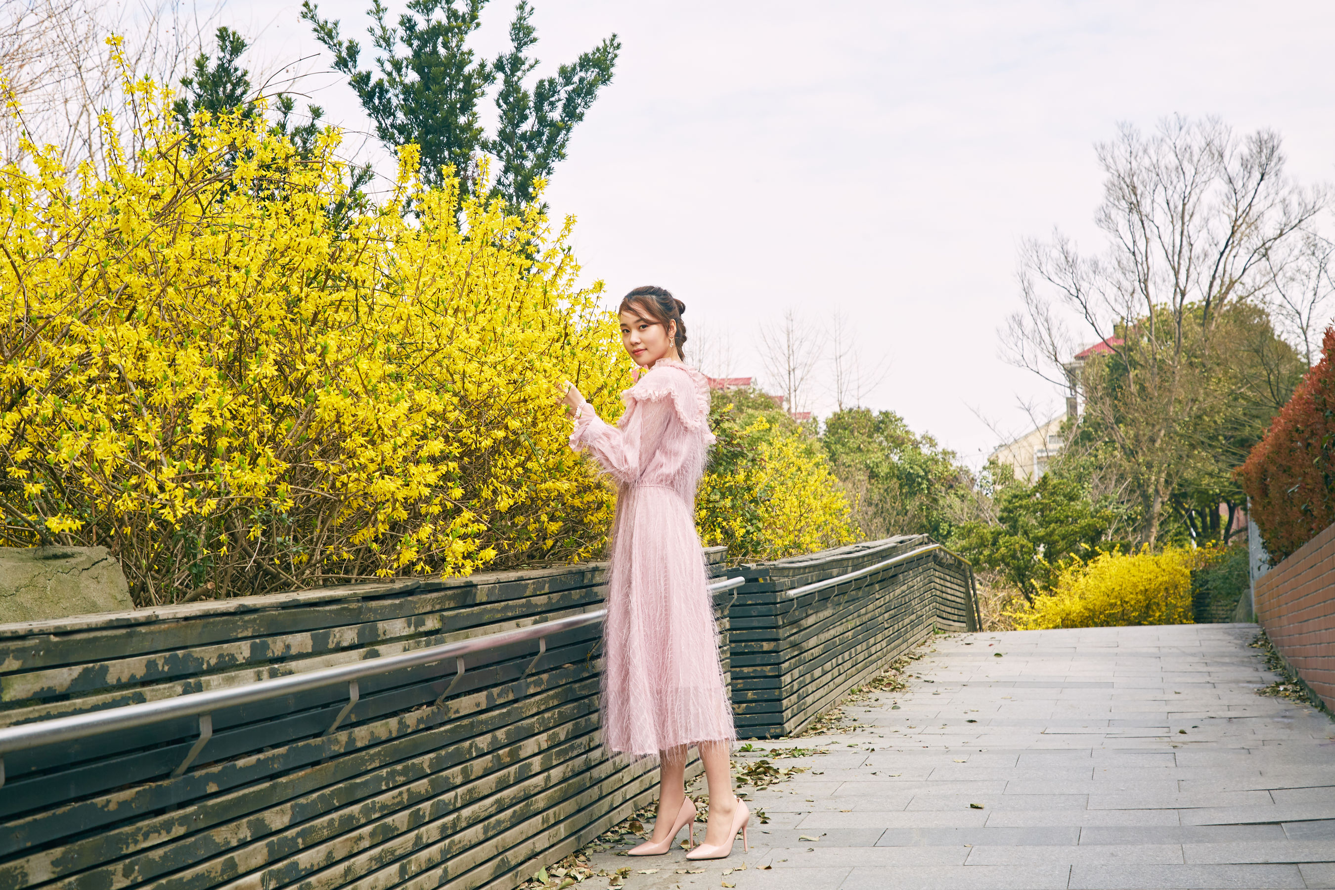 [奈丝] NO.039 露露 人比花娇_第1张