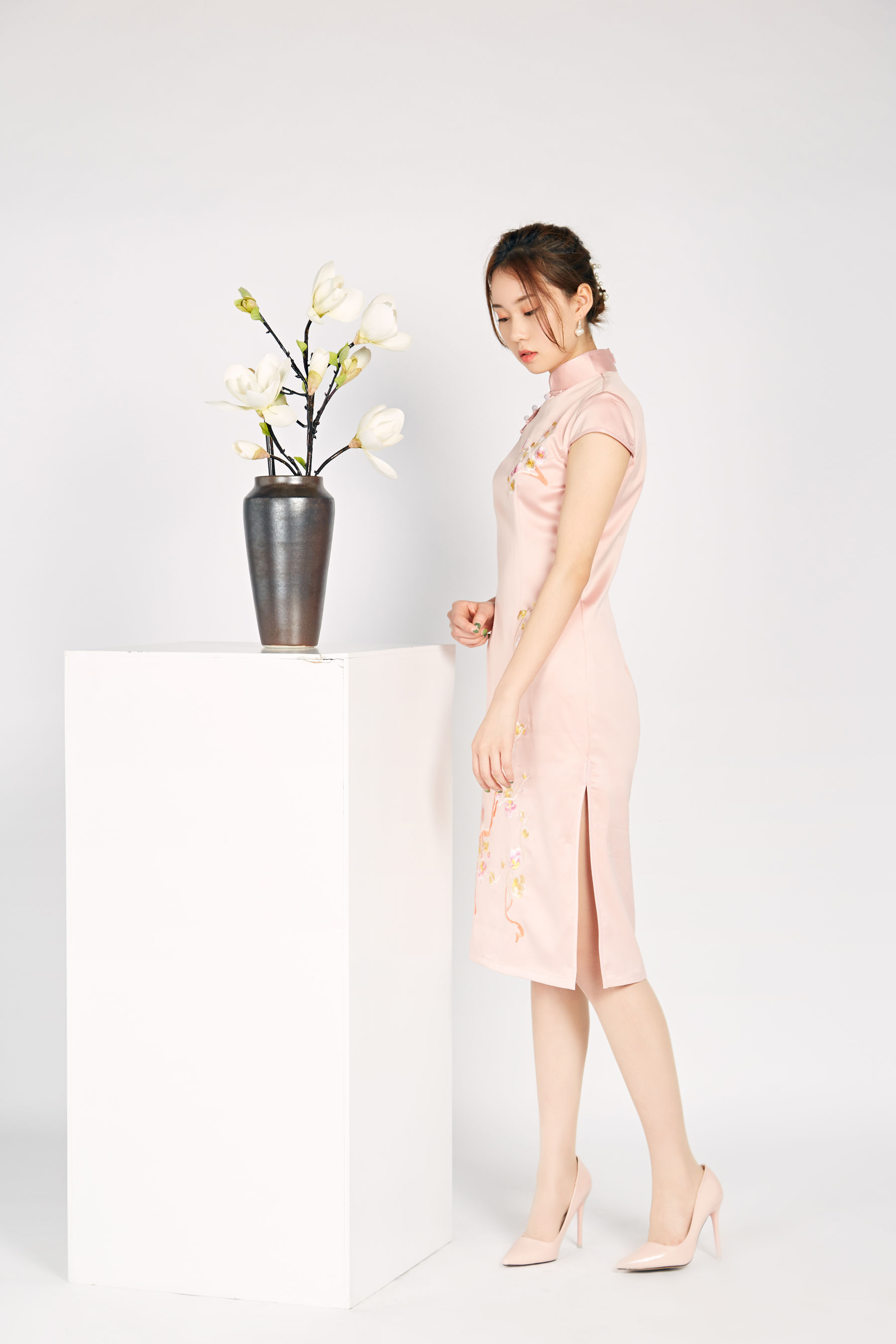 [奈丝] NO.051 璐璐 一身裸粉_第3张