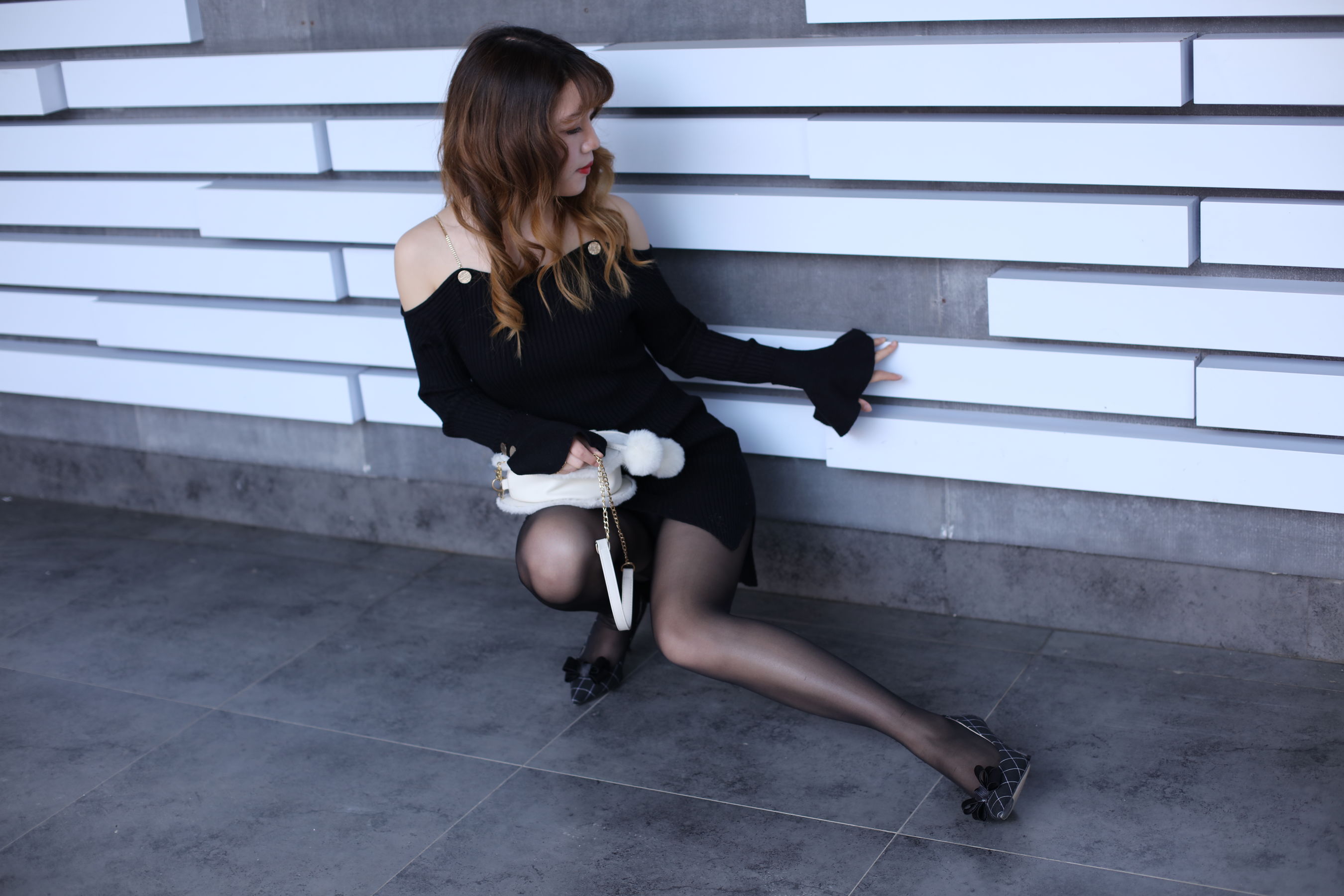 [奈丝] NO.065 高高 针织裙搭配黑丝_第3张